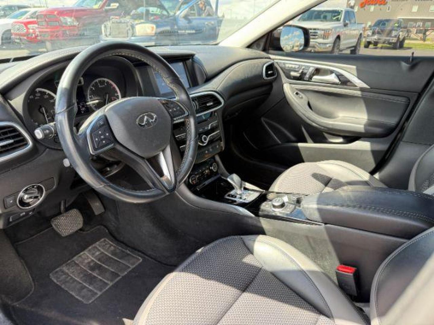 2019 Black Obsidian /Graphite INFINITI QX30 LUXE (SJKCH5CR7KA) with an 2L I-4 gasoline direct injection engine, AUTOMATIC transmission, located at 1235 N Woodruff Ave., Idaho Falls, 83401, (208) 523-1053, 43.507172, -112.000488 - At Timberline Auto, finding a great deal on your next vehicle is always easy! Our experienced sales staff's goal is to help find you the right vehicle at the right price! Our knowledgeable finance department has options for almost any credit score. We offer extended service contract options to prote - Photo#11