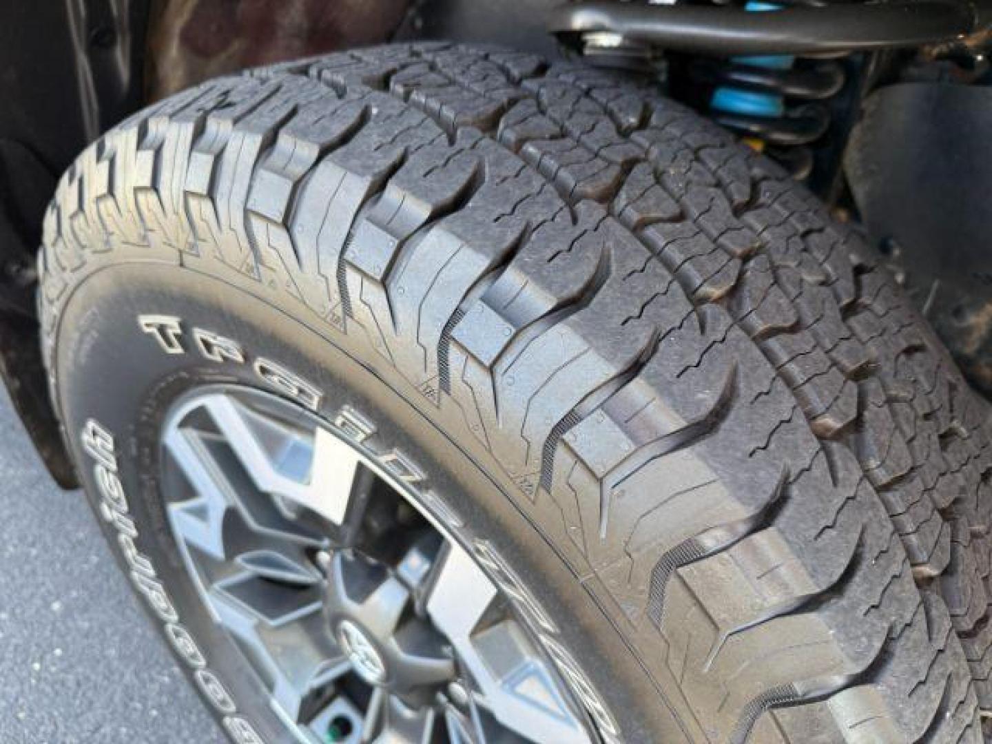 2021 Barcelona Red Metallic /Black/Gun Metal Toyota Tacoma 4WD TRD Off Road (3TMCZ5AN1MM) with an 3.5L V-6 port/direct injection engine, AUTOMATIC transmission, located at 1235 N Woodruff Ave., Idaho Falls, 83401, (208) 523-1053, 43.507172, -112.000488 - At Timberline Auto, finding a great deal on your next vehicle is always easy! Our experienced sales staff's goal is to help find you the right vehicle at the right price! Our knowledgeable finance department has options for almost any credit score. We offer extended service contract options to prote - Photo#9
