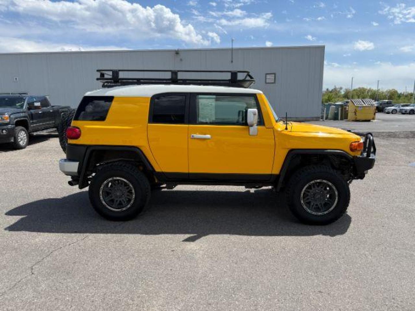 2008 YELLOW /CLOTH Toyota FJ Cruiser UTILITY (JTEBU11F48K) with an V6 4.0L engine, AUTOMATIC transmission, located at 1235 N Woodruff Ave., Idaho Falls, 83401, (208) 523-1053, 43.507172, -112.000488 - At Timberline Auto, finding a great deal on your next vehicle is always easy! Our experienced sales staff's goal is to help find you the right vehicle at the right price! Our knowledgeable finance department has options for almost any credit score. We offer extended service contract options to prote - Photo#6