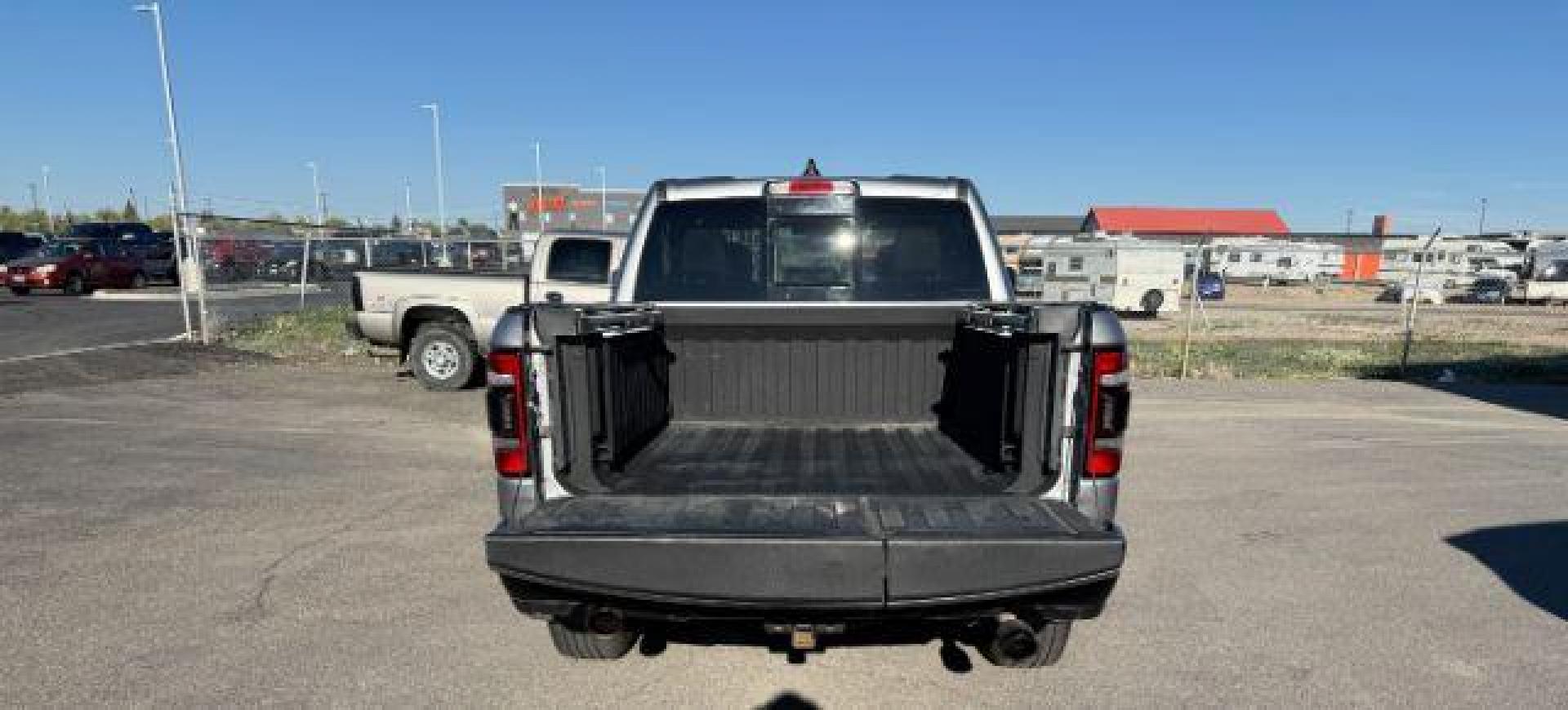 2020 GRAY /LEATHER Ram 1500 REBEL (1C6SRFLTOLN) with an 5.7 engine, AUTOMATIC transmission, located at 1235 N Woodruff Ave., Idaho Falls, 83401, (208) 523-1053, 43.507172, -112.000488 - At Timberline Auto, finding a great deal on your next vehicle is always easy! Our experienced sales staff's goal is to help find you the right vehicle at the right price! Our knowledgeable finance department has options for almost any credit score. We offer extended service contract options to prote - Photo#5