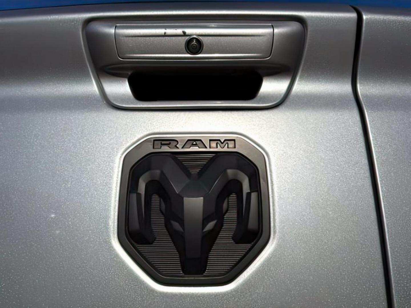 2020 GRAY /LEATHER Ram 1500 REBEL (1C6SRFLTOLN) with an 5.7 engine, AUTOMATIC transmission, located at 1235 N Woodruff Ave., Idaho Falls, 83401, (208) 523-1053, 43.507172, -112.000488 - At Timberline Auto, finding a great deal on your next vehicle is always easy! Our experienced sales staff's goal is to help find you the right vehicle at the right price! Our knowledgeable finance department has options for almost any credit score. We offer extended service contract options to prote - Photo#4