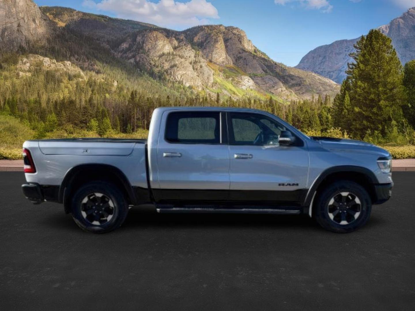 2020 GRAY /LEATHER Ram 1500 REBEL (1C6SRFLTOLN) with an 5.7 engine, AUTOMATIC transmission, located at 1235 N Woodruff Ave., Idaho Falls, 83401, (208) 523-1053, 43.507172, -112.000488 - At Timberline Auto, finding a great deal on your next vehicle is always easy! Our experienced sales staff's goal is to help find you the right vehicle at the right price! Our knowledgeable finance department has options for almost any credit score. We offer extended service contract options to prote - Photo#8