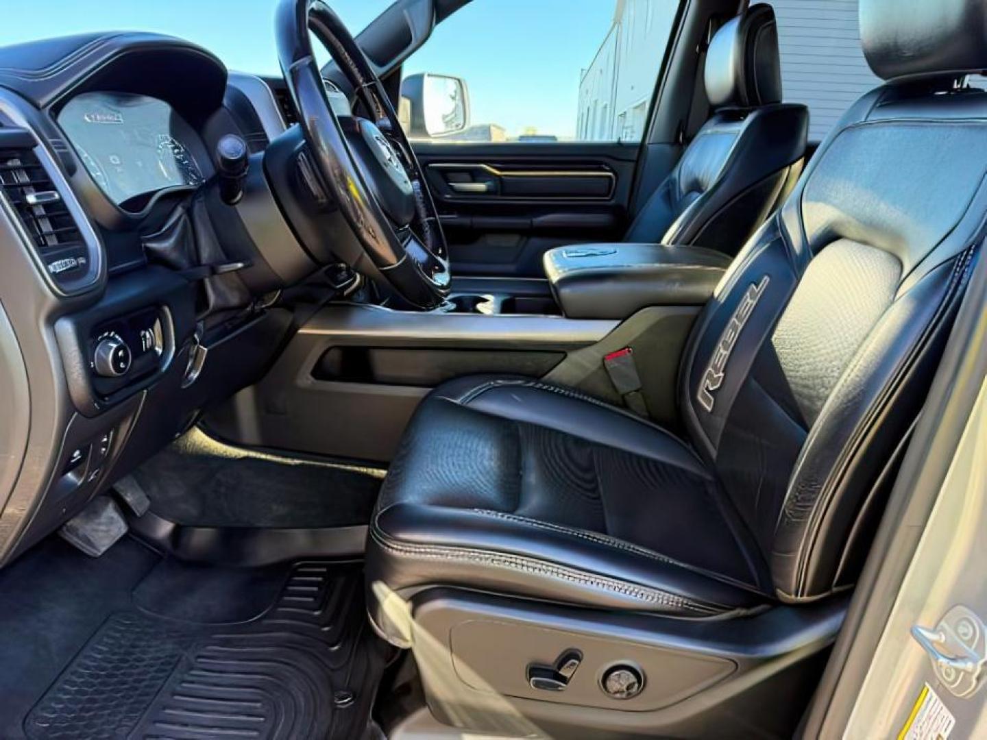2020 GRAY /LEATHER Ram 1500 REBEL (1C6SRFLTOLN) with an 5.7 engine, AUTOMATIC transmission, located at 1235 N Woodruff Ave., Idaho Falls, 83401, (208) 523-1053, 43.507172, -112.000488 - At Timberline Auto, finding a great deal on your next vehicle is always easy! Our experienced sales staff's goal is to help find you the right vehicle at the right price! Our knowledgeable finance department has options for almost any credit score. We offer extended service contract options to prote - Photo#12