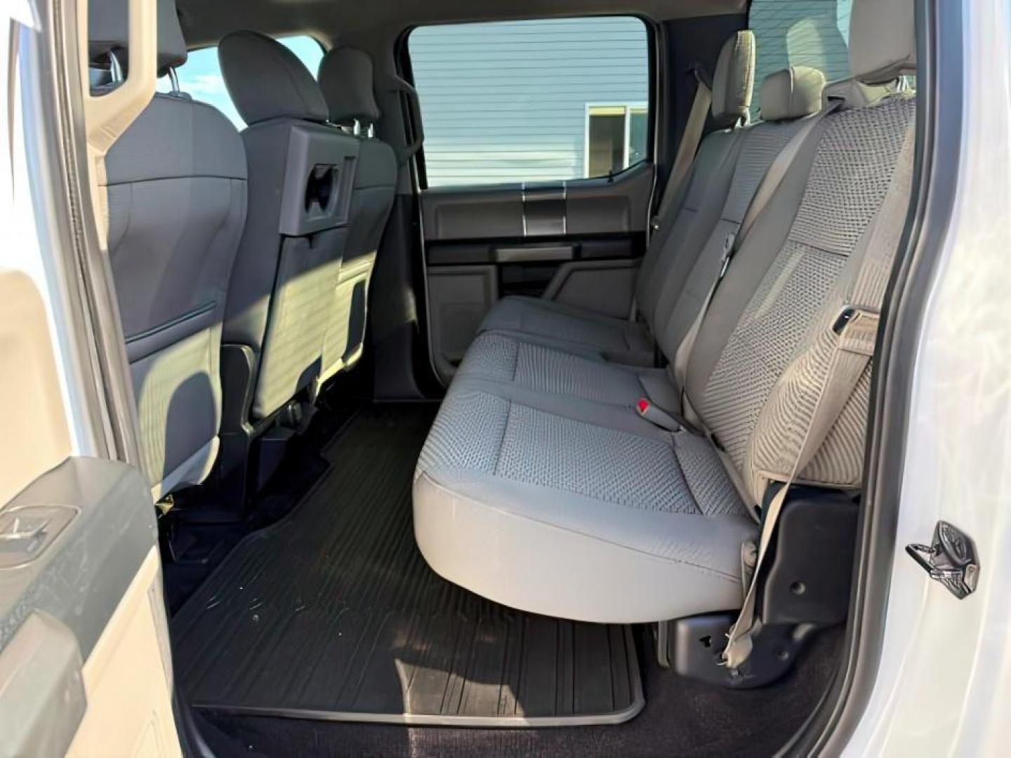 2016 Oxford White /GREY CLOTH Ford F-150 (1FTEW1EG9GK) with an 35 engine, Automatic transmission, located at 1175 N Woodruff Ave, Idaho Falls, ID, 83401, 43.506901, -111.999657 - At Timberline Auto, finding a great deal on your next vehicle is always easy! Our experienced sales staff's goal is to help find you the right vehicle at the right price! Our knowledgeable finance department has options for almost any credit score. We offer extended service contract options to prote - Photo#8