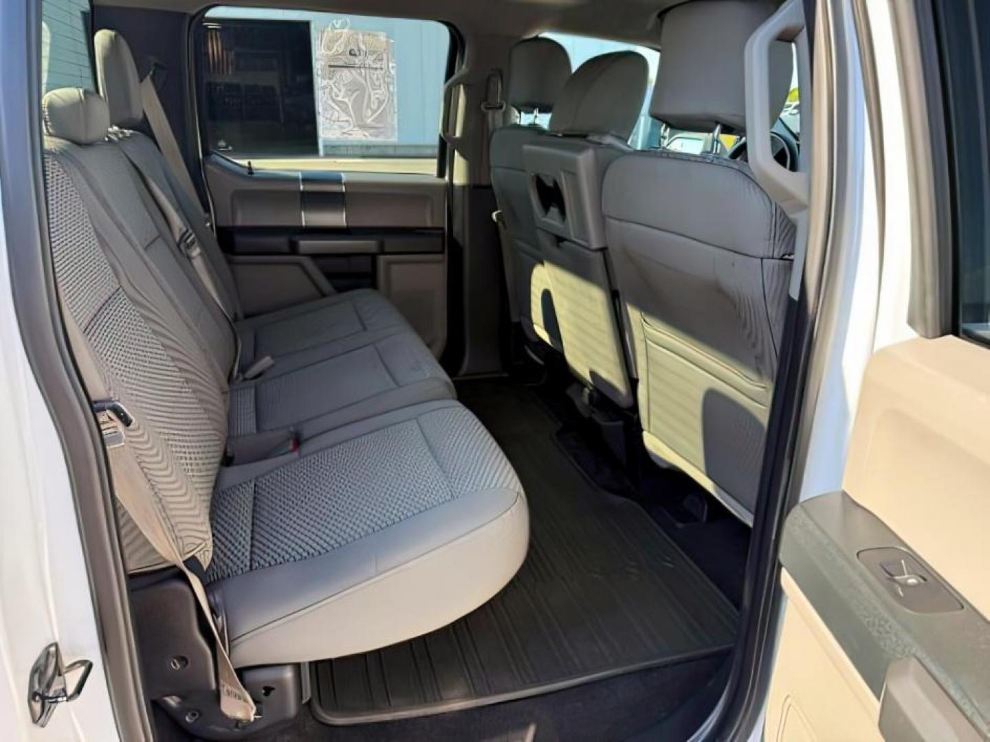 2016 Oxford White /GREY CLOTH Ford F-150 (1FTEW1EG9GK) with an 35 engine, Automatic transmission, located at 1175 N Woodruff Ave, Idaho Falls, ID, 83401, 43.506901, -111.999657 - At Timberline Auto, finding a great deal on your next vehicle is always easy! Our experienced sales staff's goal is to help find you the right vehicle at the right price! Our knowledgeable finance department has options for almost any credit score. We offer extended service contract options to prote - Photo#9