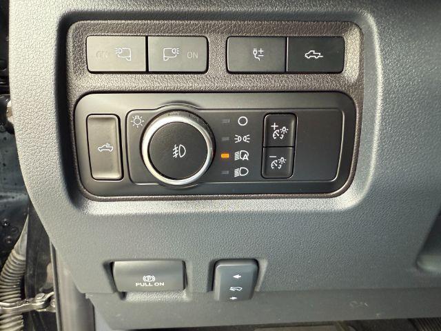2024 Agate Black Metallic /Black Onyx Ford F-350 PLATINUM/TREMOR (1FT8W3BMXRE) with an Powerstroke 6.7L V-8 diesel direct injection engine, AUTOMATIC transmission, located at 1235 N Woodruff Ave., Idaho Falls, 83401, (208) 523-1053, 43.507172, -112.000488 - At Timberline Auto, finding a great deal on your next vehicle is always easy! Our experienced sales staff's goal is to help find you the right vehicle at the right price! Our knowledgeable finance department has options for almost any credit score. We offer extended service contract options to prote- Photo#48