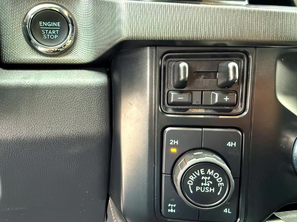 2024 Agate Black Metallic /Black Onyx Ford F-350 PLATINUM/TREMOR (1FT8W3BMXRE) with an Powerstroke 6.7L V-8 diesel direct injection engine, AUTOMATIC transmission, located at 1235 N Woodruff Ave., Idaho Falls, 83401, (208) 523-1053, 43.507172, -112.000488 - At Timberline Auto, finding a great deal on your next vehicle is always easy! Our experienced sales staff's goal is to help find you the right vehicle at the right price! Our knowledgeable finance department has options for almost any credit score. We offer extended service contract options to prote- Photo#19