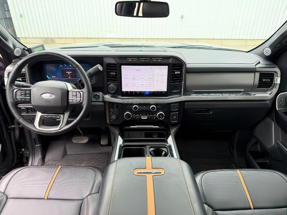 2024 Agate Black Metallic /Black Onyx Ford F-350 PLATINUM/TREMOR (1FT8W3BMXRE) with an Powerstroke 6.7L V-8 diesel direct injection engine, AUTOMATIC transmission, located at 1235 N Woodruff Ave., Idaho Falls, 83401, (208) 523-1053, 43.507172, -112.000488 - At Timberline Auto, finding a great deal on your next vehicle is always easy! Our experienced sales staff's goal is to help find you the right vehicle at the right price! Our knowledgeable finance department has options for almost any credit score. We offer extended service contract options to prote- Photo#24