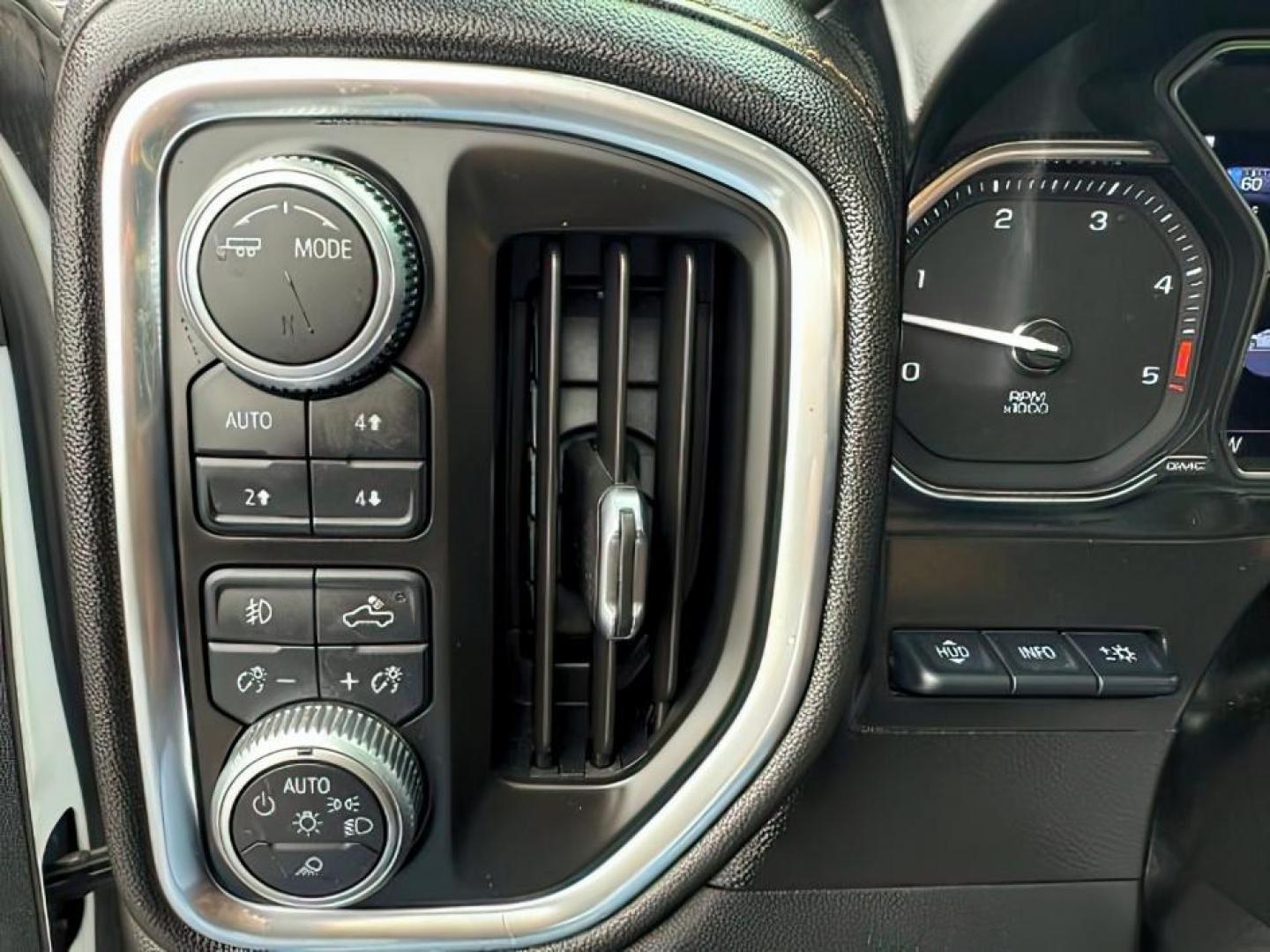 2020 Summit White /Jet Black w/Kalahari Accents GMC Sierra 2500HD 4WD Crew Cab Standard Bed AT4 (1GT49PEY8LF) with an Duramax 6.6L V-8 diesel direct injection engine, AUTOMATIC transmission, located at 1235 N Woodruff Ave., Idaho Falls, 83401, (208) 523-1053, 43.507172, -112.000488 - At Timberline Auto, finding a great deal on your next vehicle is always easy! Our experienced sales staff's goal is to help find you the right vehicle at the right price! Our knowledgeable finance department has options for almost any credit score. We offer extended service contract options to prote - Photo#16
