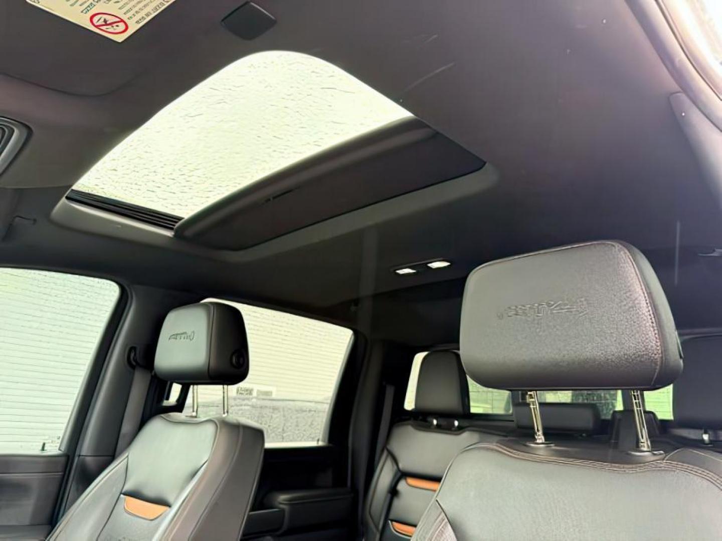 2020 Summit White /Jet Black w/Kalahari Accents GMC Sierra 2500HD 4WD Crew Cab Standard Bed AT4 (1GT49PEY8LF) with an Duramax 6.6L V-8 diesel direct injection engine, AUTOMATIC transmission, located at 1235 N Woodruff Ave., Idaho Falls, 83401, (208) 523-1053, 43.507172, -112.000488 - At Timberline Auto, finding a great deal on your next vehicle is always easy! Our experienced sales staff's goal is to help find you the right vehicle at the right price! Our knowledgeable finance department has options for almost any credit score. We offer extended service contract options to prote - Photo#17