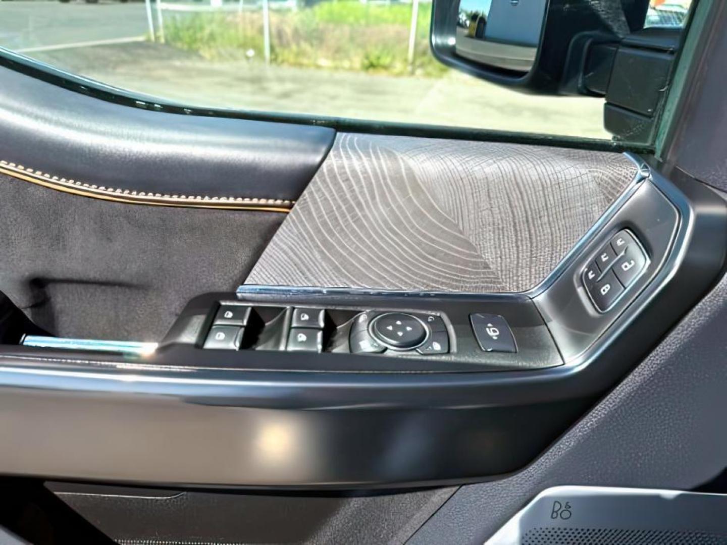 2024 Agate Black Metallic /Black Onyx Ford F-350 Platinum (1FT8W3BT7RE) with an Powerstroke 6.7L V-8 diesel direct injection engine, AUTOMATIC transmission, located at 1235 N Woodruff Ave., Idaho Falls, 83401, (208) 523-1053, 43.507172, -112.000488 - At Timberline Auto, finding a great deal on your next vehicle is always easy! Our experienced sales staff's goal is to help find you the right vehicle at the right price! Our knowledgeable finance department has options for almost any credit score. We offer extended service contract options to prote - Photo#21