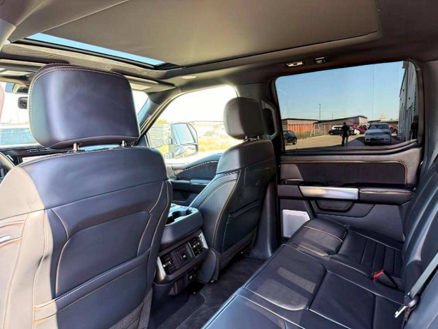 2024 Agate Black Metallic /Black Onyx Ford F-350 Platinum (1FT8W3BT7RE) with an Powerstroke 6.7L V-8 diesel direct injection engine, AUTOMATIC transmission, located at 1235 N Woodruff Ave., Idaho Falls, 83401, (208) 523-1053, 43.507172, -112.000488 - At Timberline Auto, finding a great deal on your next vehicle is always easy! Our experienced sales staff's goal is to help find you the right vehicle at the right price! Our knowledgeable finance department has options for almost any credit score. We offer extended service contract options to prote - Photo#25