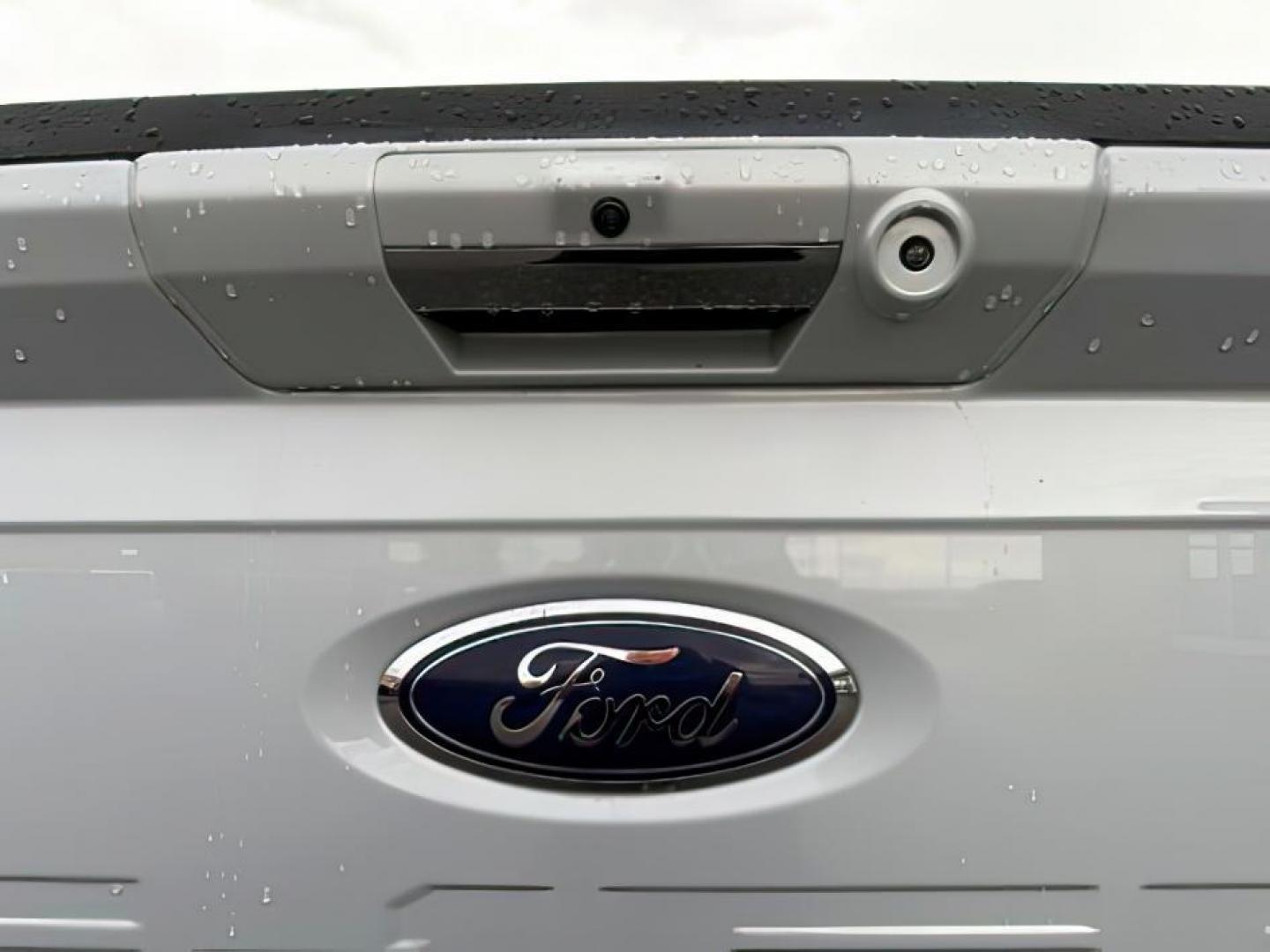 2021 WHITE /Black Ford F-150 (1FTFW1E80MK) with an EcoBoost 35L V-6 portdirect injection engine, Automatic transmission, located at 1175 N Woodruff Ave, Idaho Falls, ID, 83401, 43.506901, -111.999657 - At Timberline Auto, finding a great deal on your next vehicle is always easy! Our experienced sales staff's goal is to help find you the right vehicle at the right price! Our knowledgeable finance department has options for almost any credit score. We offer extended service contract options to prote - Photo#4