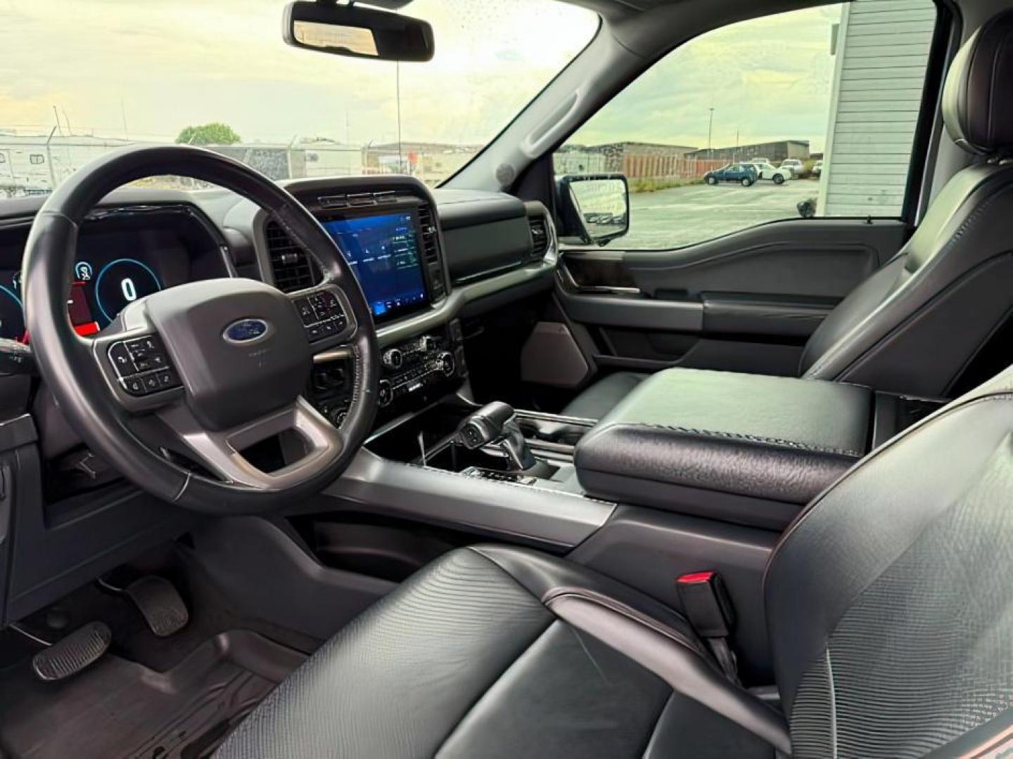 2021 WHITE /Black Ford F-150 (1FTFW1E80MK) with an EcoBoost 35L V-6 portdirect injection engine, Automatic transmission, located at 1175 N Woodruff Ave, Idaho Falls, ID, 83401, 43.506901, -111.999657 - At Timberline Auto, finding a great deal on your next vehicle is always easy! Our experienced sales staff's goal is to help find you the right vehicle at the right price! Our knowledgeable finance department has options for almost any credit score. We offer extended service contract options to prote - Photo#13