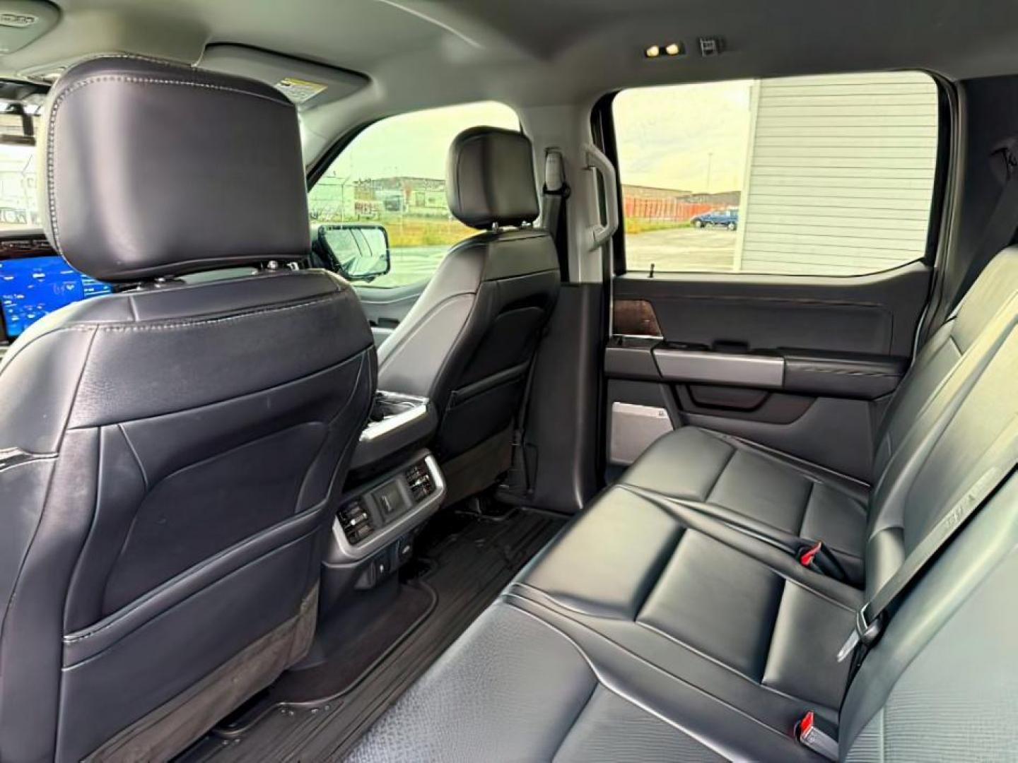 2021 WHITE /Black Ford F-150 (1FTFW1E80MK) with an EcoBoost 35L V-6 portdirect injection engine, Automatic transmission, located at 1175 N Woodruff Ave, Idaho Falls, ID, 83401, 43.506901, -111.999657 - At Timberline Auto, finding a great deal on your next vehicle is always easy! Our experienced sales staff's goal is to help find you the right vehicle at the right price! Our knowledgeable finance department has options for almost any credit score. We offer extended service contract options to prote - Photo#24
