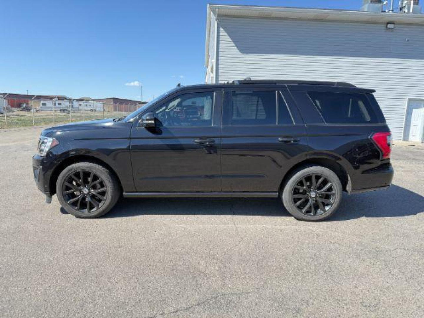 2019 BLACK /LEATHER Ford Expedition Platinum 4WD (1FMJU1MT0KE) with an 3.5L V6 DOHC 24V FFV engine, 6-Speed Automatic transmission, located at 1235 N Woodruff Ave., Idaho Falls, 83401, (208) 523-1053, 43.507172, -112.000488 - Photo#1
