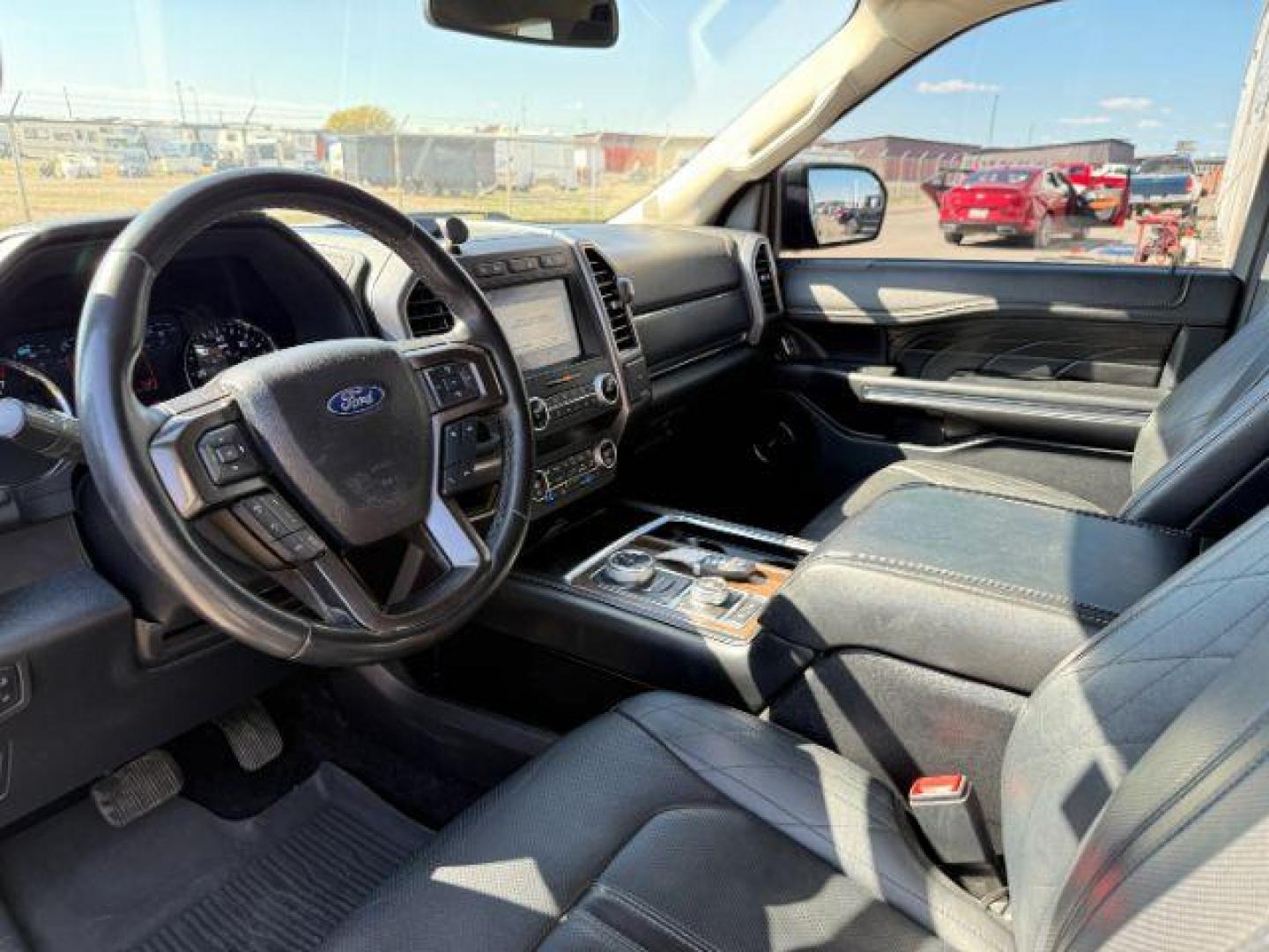 2019 BLACK /LEATHER Ford Expedition Platinum 4WD (1FMJU1MT0KE) with an 3.5L V6 DOHC 24V FFV engine, 6-Speed Automatic transmission, located at 1235 N Woodruff Ave., Idaho Falls, 83401, (208) 523-1053, 43.507172, -112.000488 - Photo#16
