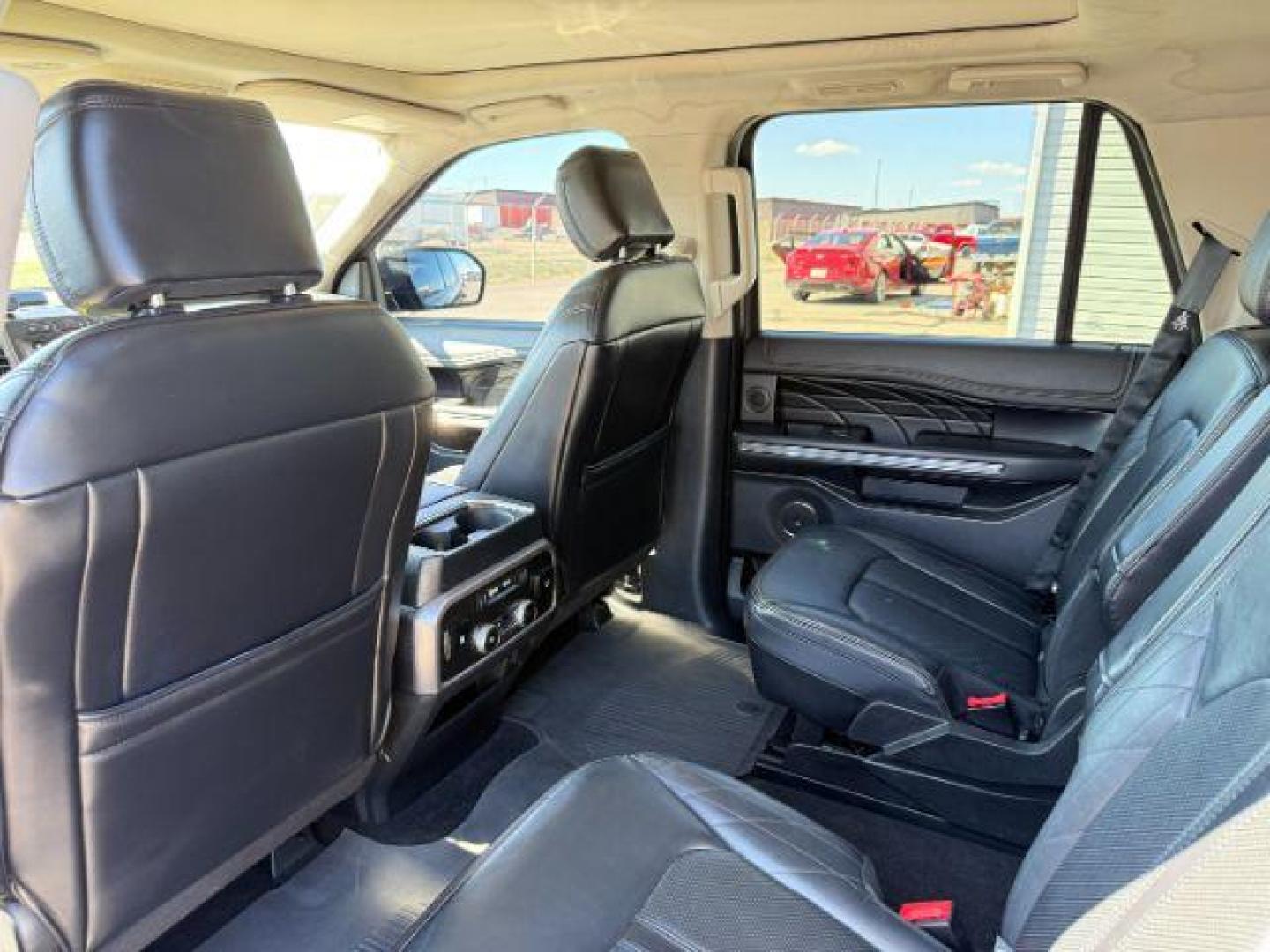 2019 BLACK /LEATHER Ford Expedition Platinum 4WD (1FMJU1MT0KE) with an 3.5L V6 DOHC 24V FFV engine, 6-Speed Automatic transmission, located at 1235 N Woodruff Ave., Idaho Falls, 83401, (208) 523-1053, 43.507172, -112.000488 - Photo#27