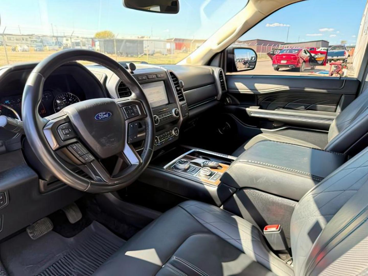 2019 BLACK /LEATHER Ford Expedition (1FMJU1MT0KE) with an 35L V6 DOHC 24V FFV engine, Automatic transmission, located at 1175 N Woodruff Ave, Idaho Falls, ID, 83401, 43.506901, -111.999657 - At Timberline Auto, finding a great deal on your next vehicle is always easy! Our experienced sales staff's goal is to help find you the right vehicle at the right price! Our knowledgeable finance department has options for almost any credit score. We offer extended service contract options to prote - Photo#16