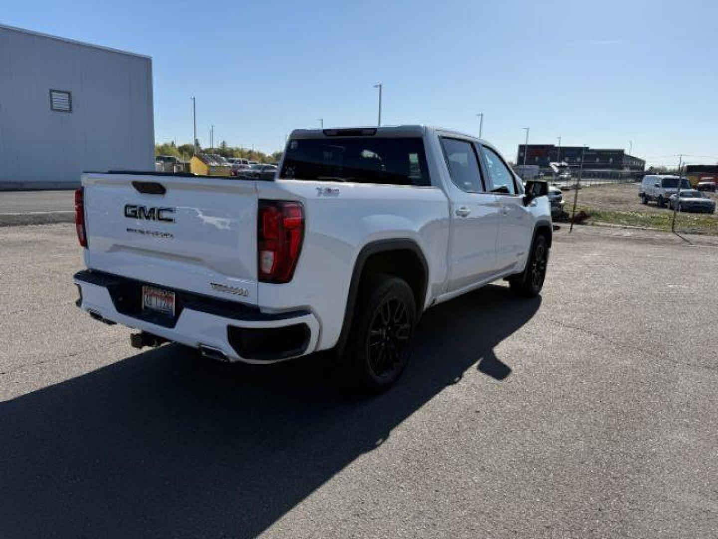 2021 Summit White /Jet Black GMC Sierra 1500 4WD Crew Cab Short Box Elevation (3GTU9CET8MG) with an Duramax 3L I-6 diesel direct injection engine, AUTOMATIC transmission, located at 1235 N Woodruff Ave., Idaho Falls, 83401, (208) 523-1053, 43.507172, -112.000488 - At Timberline Auto, finding a great deal on your next vehicle is always easy! Our experienced sales staff's goal is to help find you the right vehicle at the right price! Our knowledgeable finance department has options for almost any credit score. We offer extended service contract options to prote - Photo#6