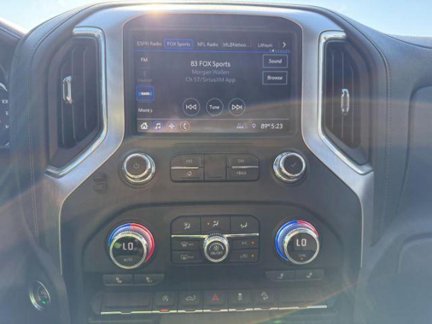2021 Summit White /Jet Black GMC Sierra 1500 4WD Crew Cab Short Box Elevation (3GTU9CET8MG) with an Duramax 3L I-6 diesel direct injection engine, AUTOMATIC transmission, located at 1235 N Woodruff Ave., Idaho Falls, 83401, (208) 523-1053, 43.507172, -112.000488 - At Timberline Auto, finding a great deal on your next vehicle is always easy! Our experienced sales staff's goal is to help find you the right vehicle at the right price! Our knowledgeable finance department has options for almost any credit score. We offer extended service contract options to prote - Photo#15