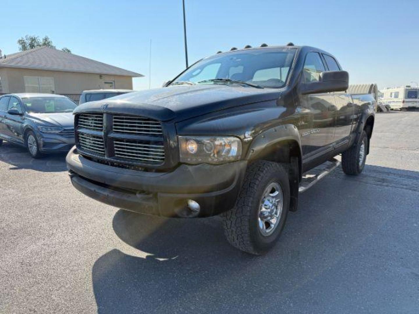 2005 BLACK /LEATHER Dodge Ram 3500 (3D7LS38CX5G) with an 59 engine, Automatic transmission, located at 1175 N Woodruff Ave, Idaho Falls, ID, 83401, 43.506901, -111.999657 - At Timberline Auto, finding a great deal on your next vehicle is always easy! Our experienced sales staff's goal is to help find you the right vehicle at the right price! Our knowledgeable finance department has options for almost any credit score. We offer extended service contract options to prote - Photo#21