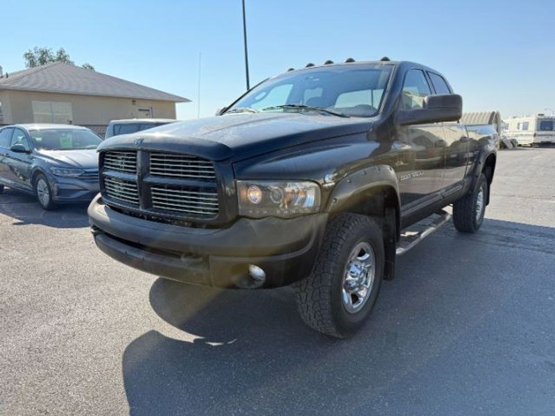 photo of 2005 Dodge Ram 3500 UNKNOWN
