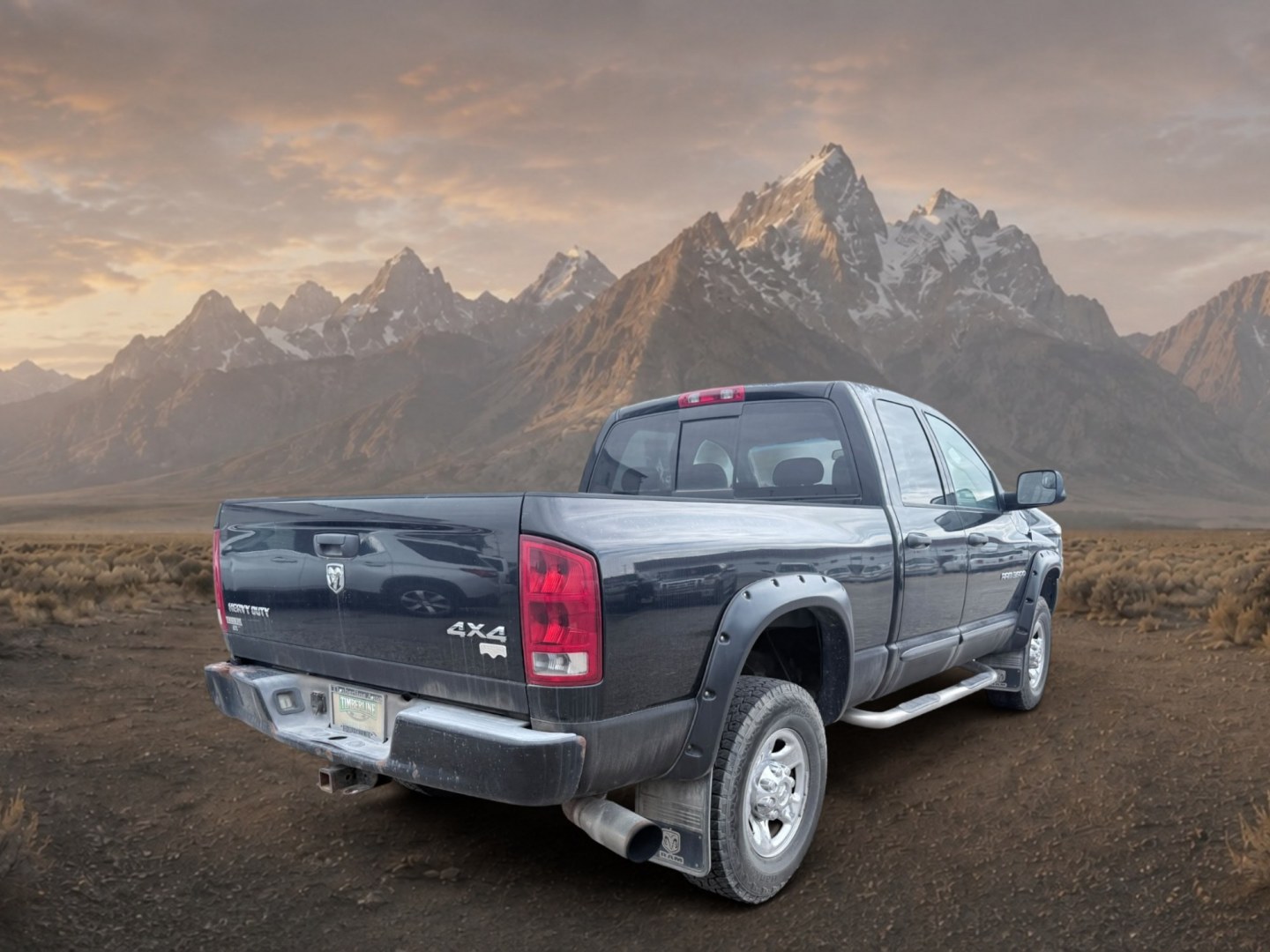 2005 BLACK /LEATHER Dodge Ram Pickup SLT (3D7LS38CX5G) with an 6 Cyl, 5.9L engine, 6-speed manual transmission, located at 1175 N Woodruff Ave, Idaho Falls, ID, 83401, 43.506901, -111.999657- Photo#4