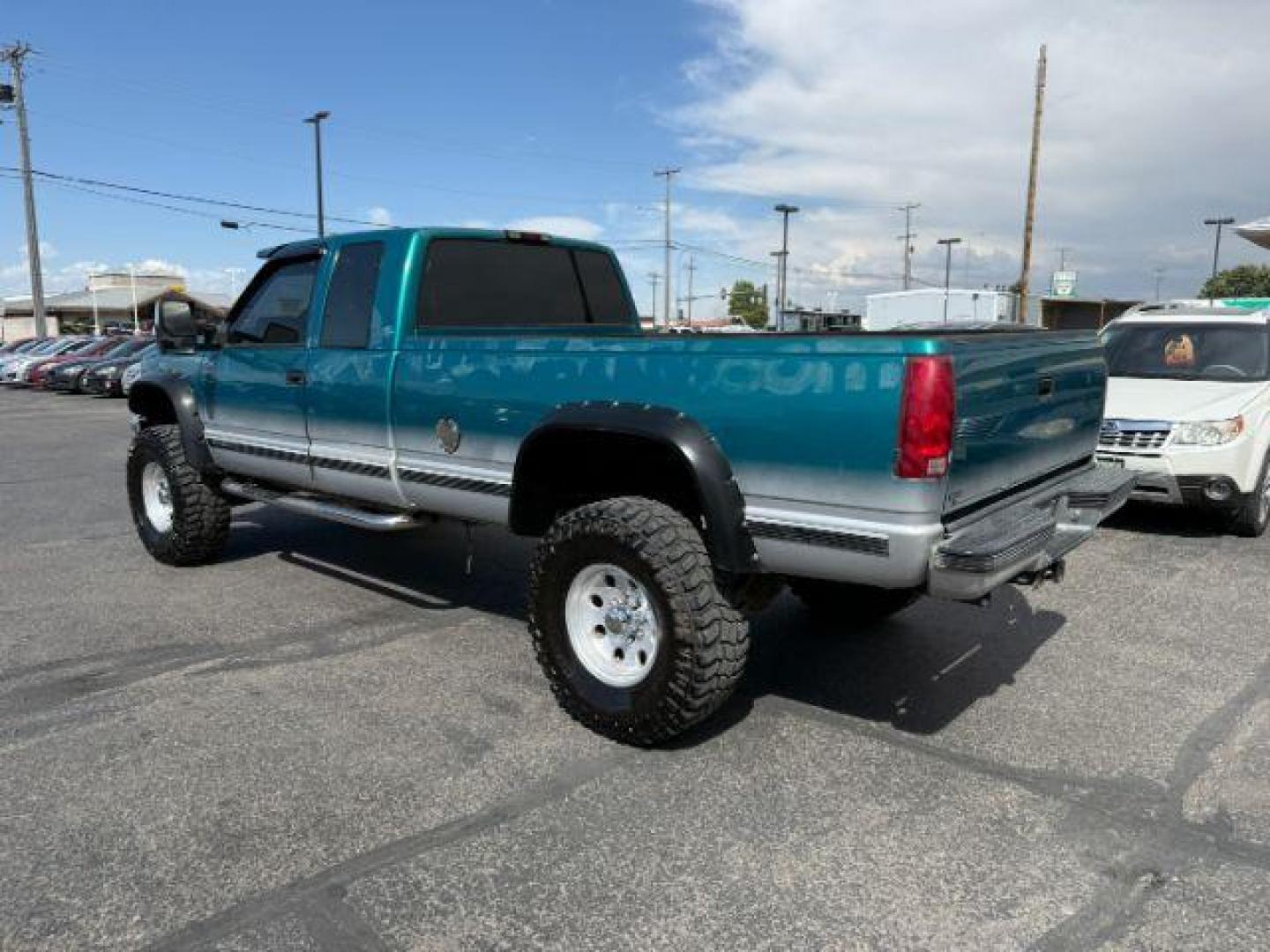 1994 GREEN /CLOTH Chevrolet K2500 (1GCGK29N6RE) with an 74L V-8 regular unleaded engine, Automatic transmission, located at 1175 N Woodruff Ave, Idaho Falls, ID, 83401, 43.506901, -111.999657 - At Timberline Auto, finding a great deal on your next vehicle is always easy! Our experienced sales staff's goal is to help find you the right vehicle at the right price! Our knowledgeable finance department has options for almost any credit score. We offer extended service contract options to prote - Photo#2