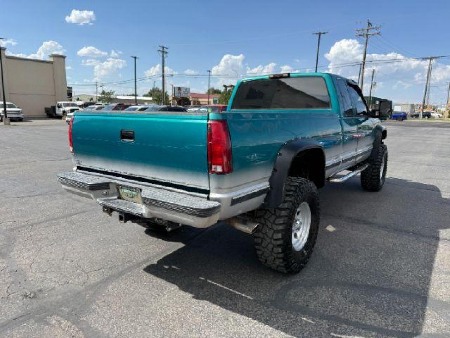 1994 GREEN /CLOTH Chevrolet K2500 (1GCGK29N6RE) with an 74L V-8 regular unleaded engine, Automatic transmission, located at 1175 N Woodruff Ave, Idaho Falls, ID, 83401, 43.506901, -111.999657 - At Timberline Auto, finding a great deal on your next vehicle is always easy! Our experienced sales staff's goal is to help find you the right vehicle at the right price! Our knowledgeable finance department has options for almost any credit score. We offer extended service contract options to prote - Photo#5
