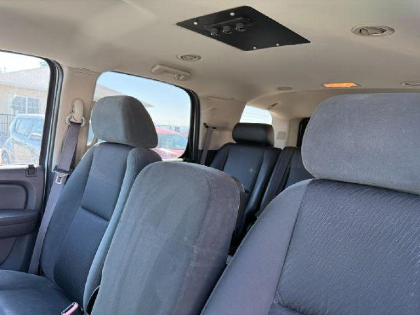 2009 Summit White /Ebony Chevrolet Tahoe (1GNFK13069R) with an 53 engine, Automatic transmission, located at 1175 N Woodruff Ave, Idaho Falls, ID, 83401, 43.506901, -111.999657 - At Timberline Auto, finding a great deal on your next vehicle is always easy! Our experienced sales staff's goal is to help find you the right vehicle at the right price! Our knowledgeable finance department has options for almost any credit score. We offer extended service contract options to prote - Photo#35