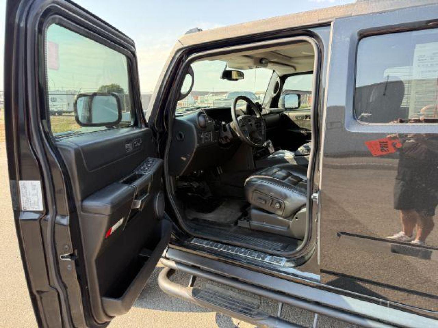2005 BLACK /LEATHER Hummer H2 SUV (5GRGN23U15H) with an 60 engine, Automatic transmission, located at 1175 N Woodruff Ave, Idaho Falls, ID, 83401, 43.506901, -111.999657 - At Timberline Auto, finding a great deal on your next vehicle is always easy! Our experienced sales staff's goal is to help find you the right vehicle at the right price! Our knowledgeable finance department has options for almost any credit score. We offer extended service contract options to prote - Photo#10