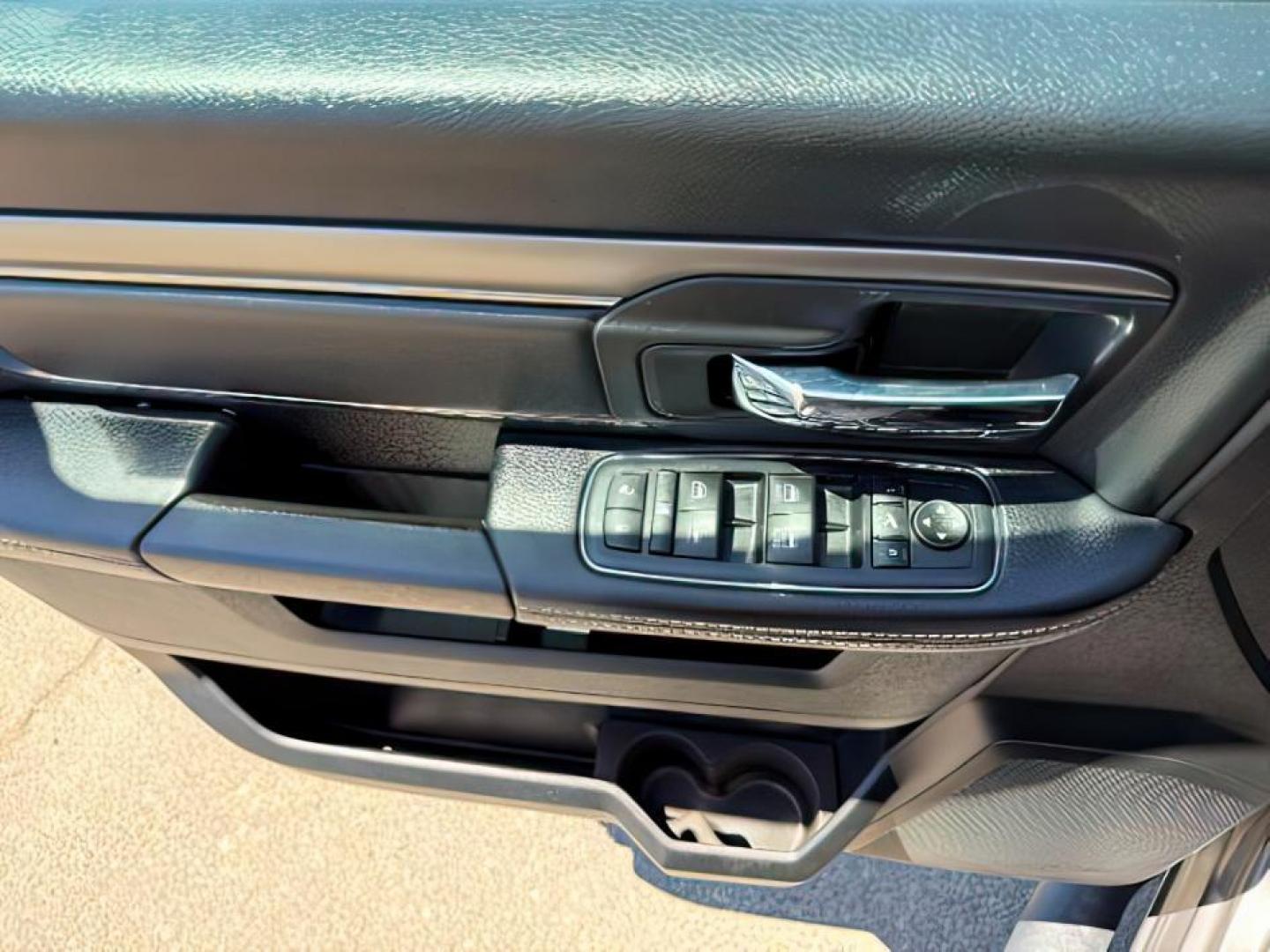 2017 GRAY /SPORT RAM 1500 SPORT (1C6RR7HT1HS) with an 5.7 engine, AUTOMATIC transmission, located at 1235 N Woodruff Ave., Idaho Falls, 83401, (208) 523-1053, 43.507172, -112.000488 - At Timberline Auto, finding a great deal on your next vehicle is always easy! Our experienced sales staff's goal is to help find you the right vehicle at the right price! Our knowledgeable finance department has options for almost any credit score. We offer extended service contract options to prote - Photo#18