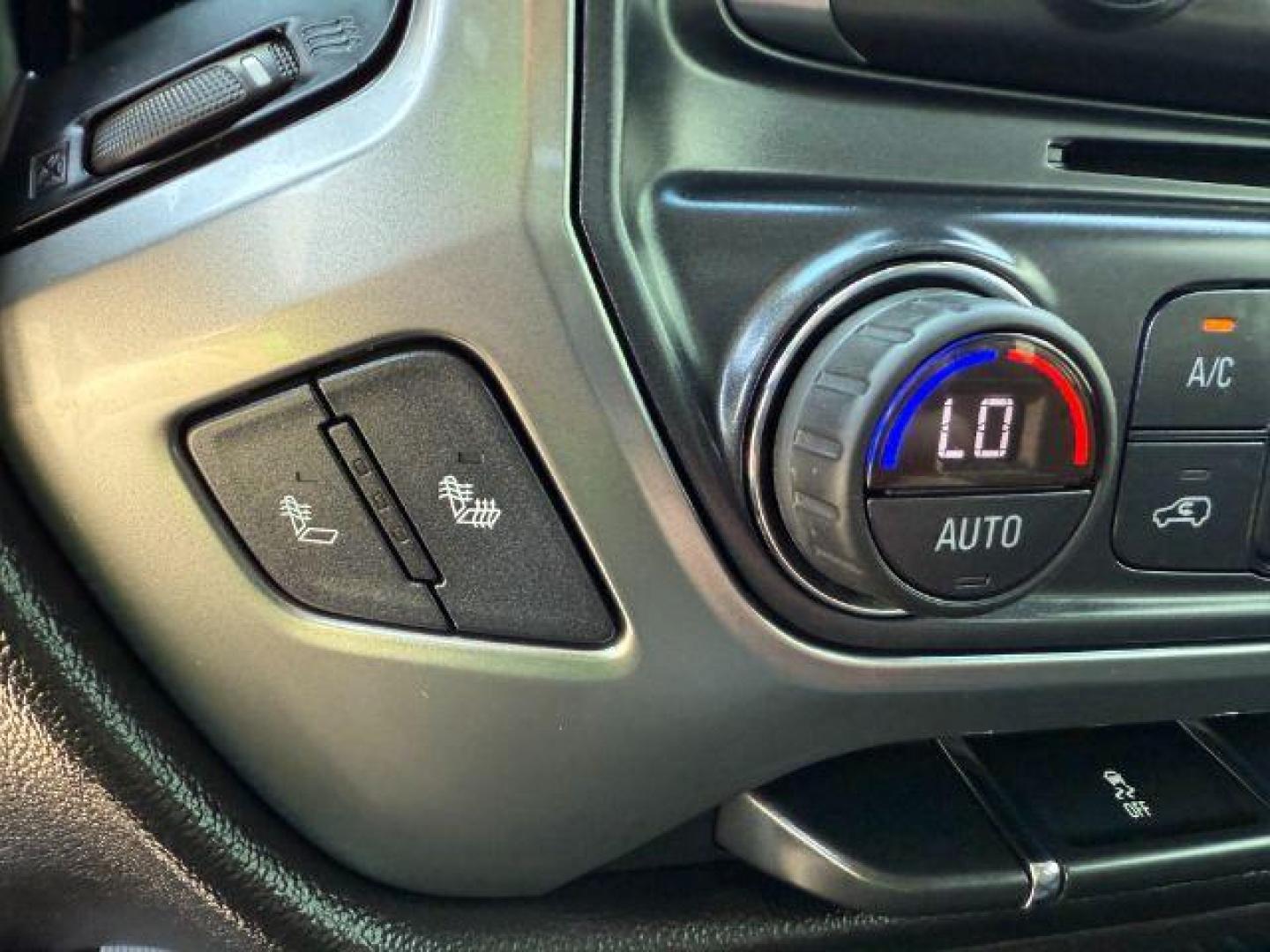 2017 BLUE /Jet Black Chevrolet Silverado 1500 1LT (3GCUKREC7HG) with an 5.3 engine, AUTOMATIC transmission, located at 1235 N Woodruff Ave., Idaho Falls, 83401, (208) 523-1053, 43.507172, -112.000488 - At Timberline Auto, finding a great deal on your next vehicle is always easy! Our experienced sales staff's goal is to help find you the right vehicle at the right price! Our knowledgeable finance department has options for almost any credit score. We offer extended service contract options to prote - Photo#37