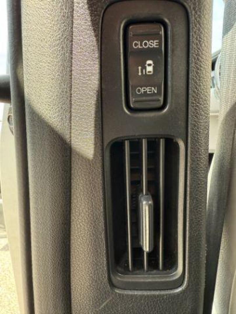 2019 Lunar Silver Metallic /Gray Honda Odyssey EX-L (5FNRL6H79KB) with an 3.5L V-6 gasoline direct injection engine, AUTOMATIC transmission, located at 1235 N Woodruff Ave., Idaho Falls, 83401, (208) 523-1053, 43.507172, -112.000488 - At Timberline Auto, finding a great deal on your next vehicle is always easy! Our experienced sales staff's goal is to help find you the right vehicle at the right price! Our knowledgeable finance department has options for almost any credit score. We offer extended service contract options to prote - Photo#22