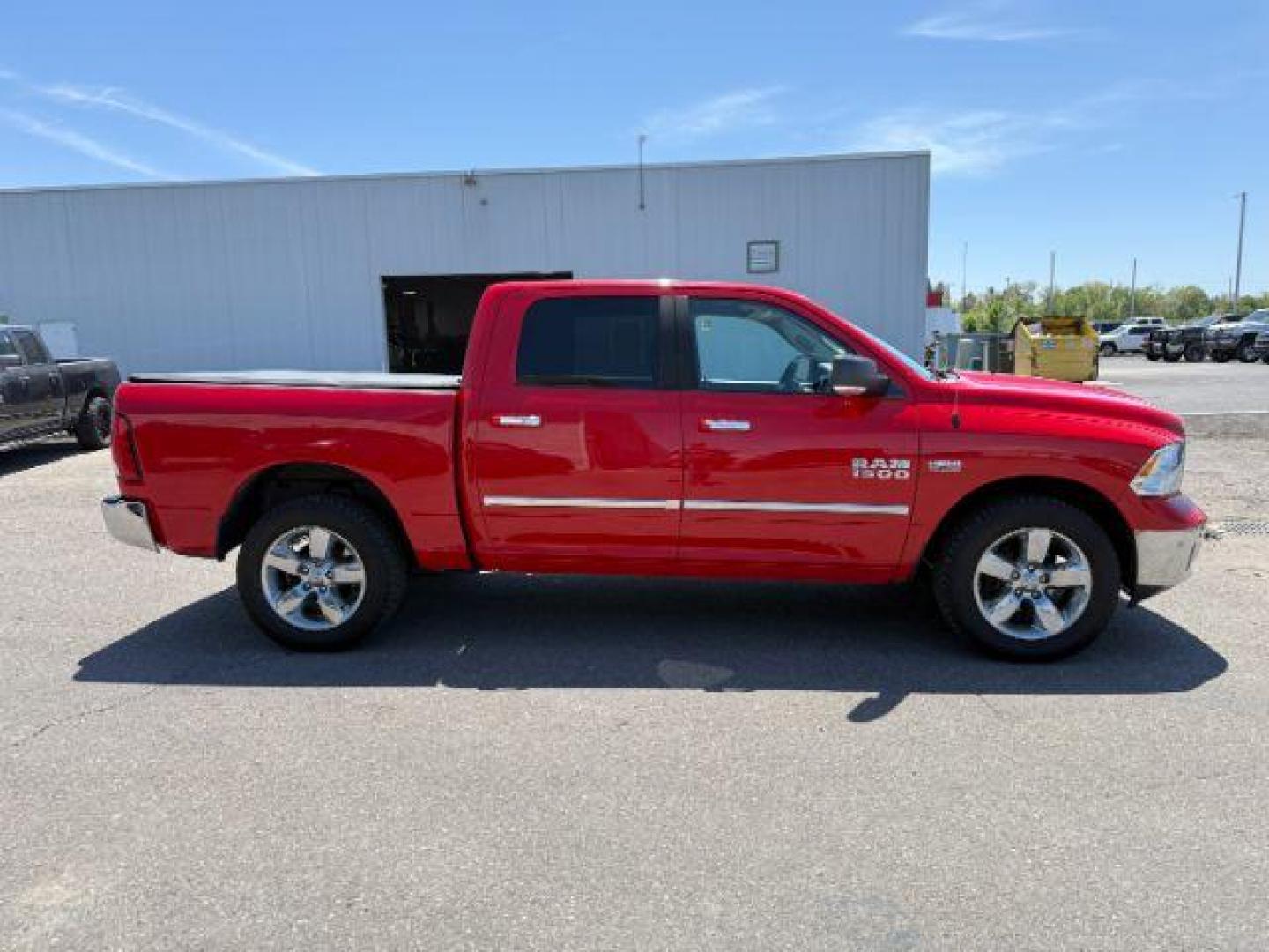 2016 Bright Red /Diesel Gray/Black Ram 1500 Big Horn (3C6RR7LT7GG) with an HEMI 5.7L V-8 variable valve control engine, AUTOMATIC transmission, located at 1235 N Woodruff Ave., Idaho Falls, 83401, (208) 523-1053, 43.507172, -112.000488 - At Timberline Auto, finding a great deal on your next vehicle is always easy! Our experienced sales staff's goal is to help find you the right vehicle at the right price! Our knowledgeable finance department has options for almost any credit score. We offer extended service contract options to prote - Photo#31