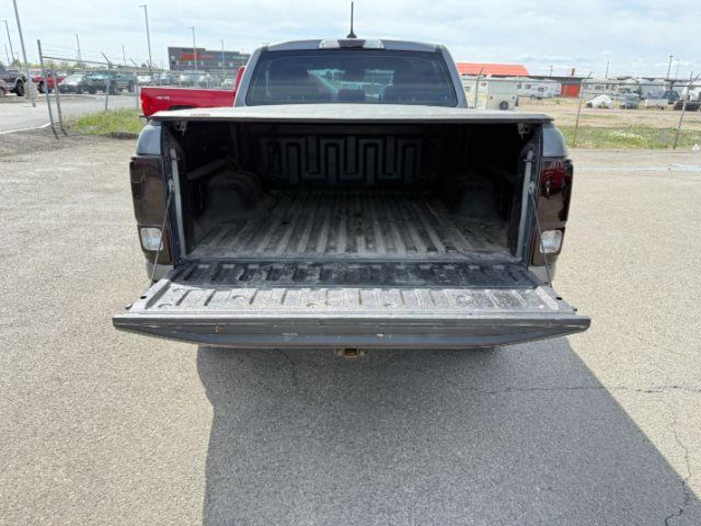 2022 Carbonized Gray Metallic /Ebony Ford Ranger XL (1FTER4FH2NL) with an EcoBoost 2.3L I-4 gasoline direct injection engine, AUTOMATIC transmission, located at 1235 N Woodruff Ave., Idaho Falls, 83401, (208) 523-1053, 43.507172, -112.000488 - At Timberline Auto, finding a great deal on your next vehicle is always easy! Our experienced sales staff's goal is to help find you the right vehicle at the right price! Our knowledgeable finance department has options for almost any credit score. We offer extended service contract options to prote - Photo#5