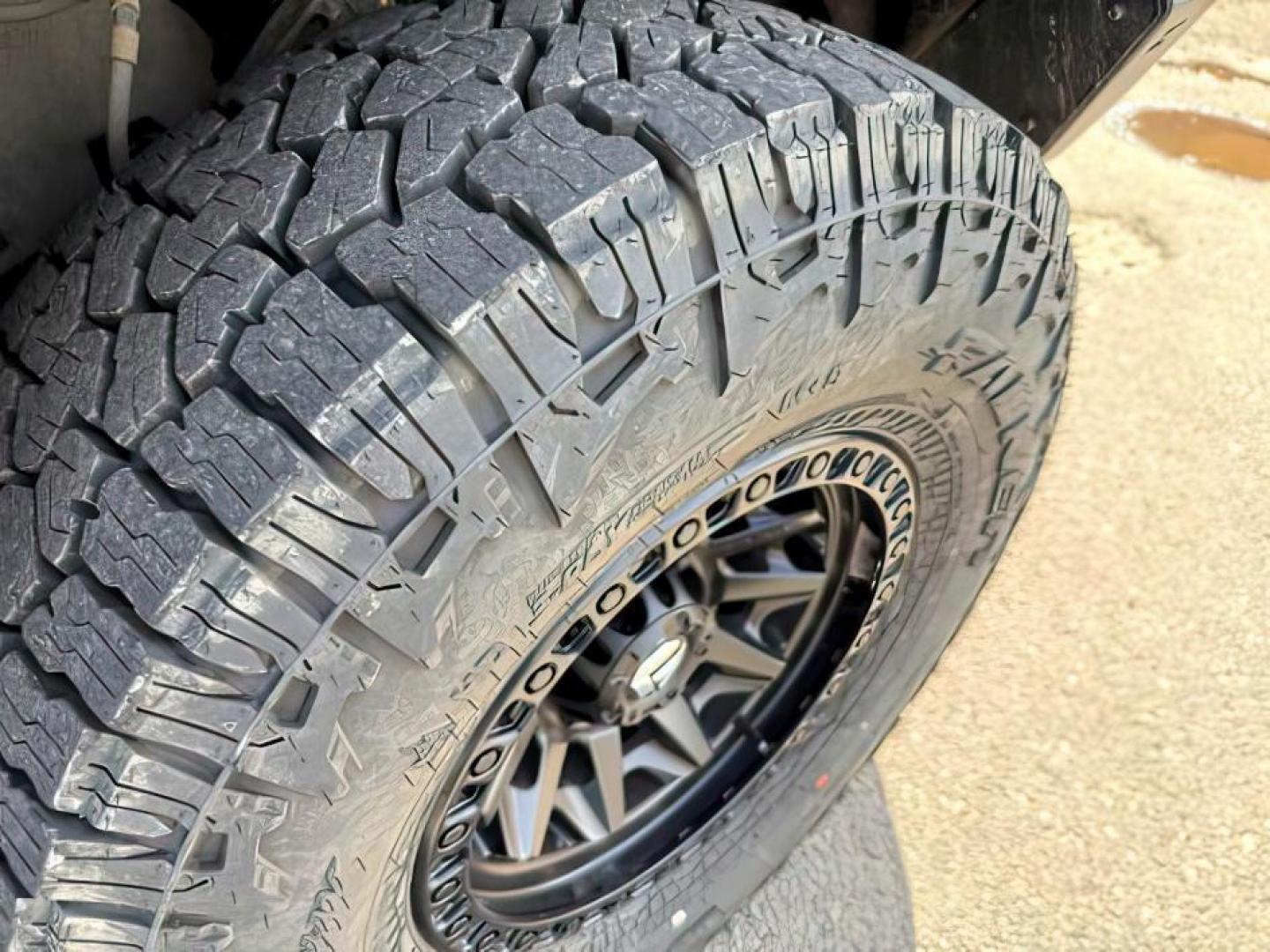 2022 Carbonized Gray Metallic /Ebony Ford Ranger XL (1FTER4FH2NL) with an EcoBoost 2.3L I-4 gasoline direct injection engine, AUTOMATIC transmission, located at 1235 N Woodruff Ave., Idaho Falls, 83401, (208) 523-1053, 43.507172, -112.000488 - At Timberline Auto, finding a great deal on your next vehicle is always easy! Our experienced sales staff's goal is to help find you the right vehicle at the right price! Our knowledgeable finance department has options for almost any credit score. We offer extended service contract options to prote - Photo#10