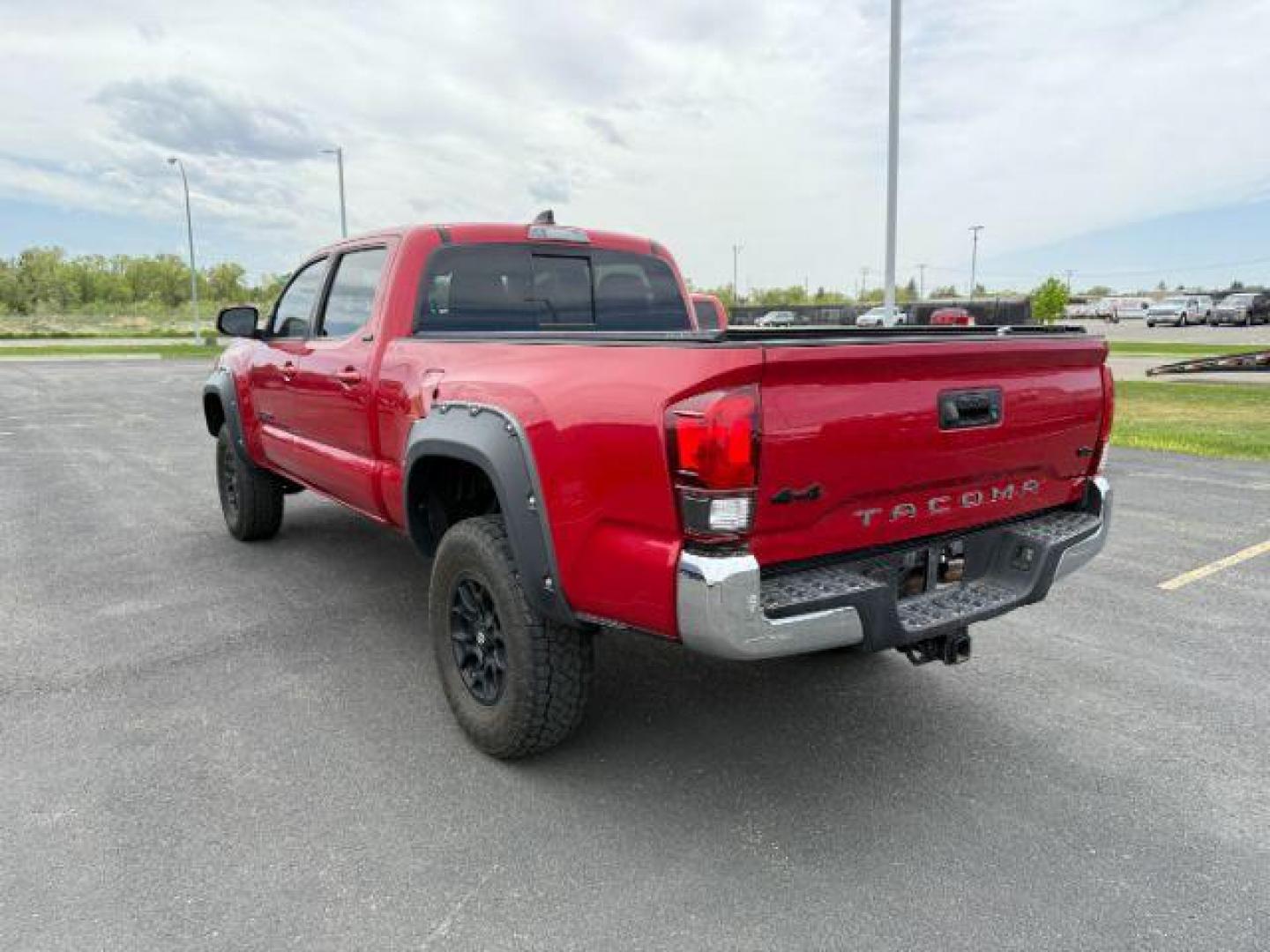 2020 Barcelona Red Metallic /Cement Toyota Tacoma SR5 V6 (3TMDZ5BN1LM) with an 3.5L V-6 port/direct injection engine, AUTOMATIC transmission, located at 1235 N Woodruff Ave., Idaho Falls, 83401, (208) 523-1053, 43.507172, -112.000488 - At Timberline Auto, finding a great deal on your next vehicle is always easy! Our experienced sales staff's goal is to help find you the right vehicle at the right price! Our knowledgeable finance department has options for almost any credit score. We offer extended service contract options to prote - Photo#2