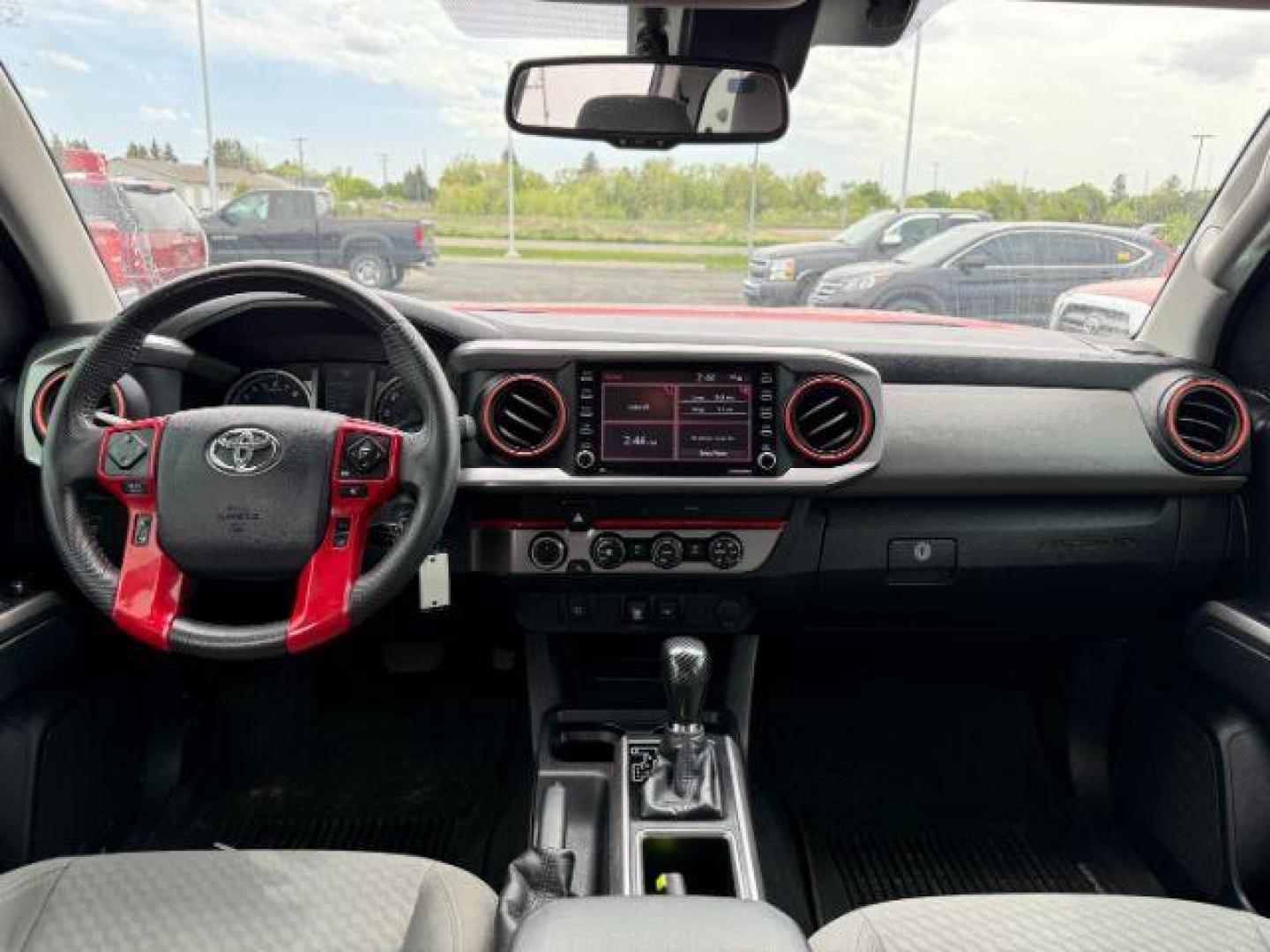 2020 Barcelona Red Metallic /Cement Toyota Tacoma SR5 V6 (3TMDZ5BN1LM) with an 3.5L V-6 port/direct injection engine, AUTOMATIC transmission, located at 1235 N Woodruff Ave., Idaho Falls, 83401, (208) 523-1053, 43.507172, -112.000488 - At Timberline Auto, finding a great deal on your next vehicle is always easy! Our experienced sales staff's goal is to help find you the right vehicle at the right price! Our knowledgeable finance department has options for almost any credit score. We offer extended service contract options to prote - Photo#19