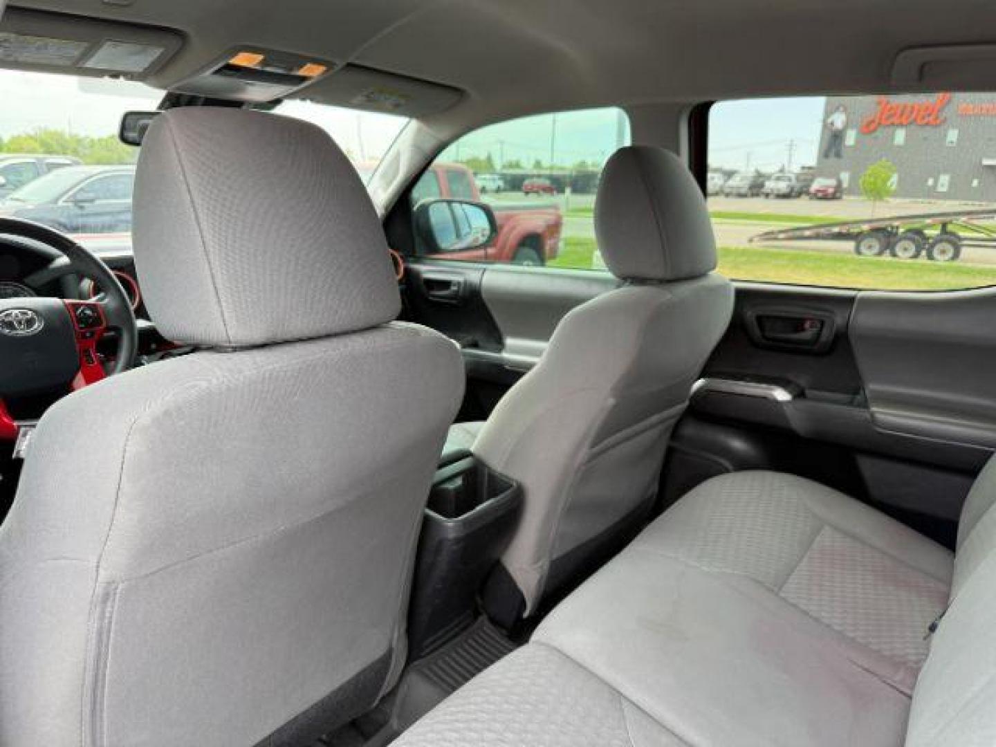 2020 Barcelona Red Metallic /Cement Toyota Tacoma SR5 V6 (3TMDZ5BN1LM) with an 3.5L V-6 port/direct injection engine, AUTOMATIC transmission, located at 1235 N Woodruff Ave., Idaho Falls, 83401, (208) 523-1053, 43.507172, -112.000488 - At Timberline Auto, finding a great deal on your next vehicle is always easy! Our experienced sales staff's goal is to help find you the right vehicle at the right price! Our knowledgeable finance department has options for almost any credit score. We offer extended service contract options to prote - Photo#20