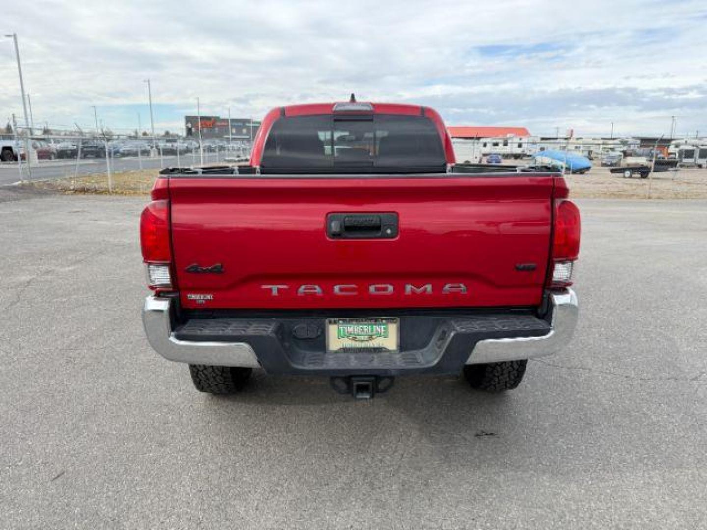2020 Barcelona Red Metallic /Cement Toyota Tacoma SR5 V6 (3TMDZ5BN1LM) with an 3.5L V-6 port/direct injection engine, AUTOMATIC transmission, located at 1235 N Woodruff Ave., Idaho Falls, 83401, (208) 523-1053, 43.507172, -112.000488 - At Timberline Auto, finding a great deal on your next vehicle is always easy! Our experienced sales staff's goal is to help find you the right vehicle at the right price! Our knowledgeable finance department has options for almost any credit score. We offer extended service contract options to prote - Photo#25