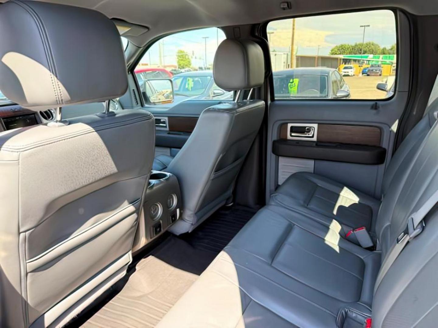 2013 Oxford White /Black Ford F-150 (1FTFW1ET3DK) with an EcoBoost 35L V-6 gasoline direct injection engine, Automatic transmission, located at 1175 N Woodruff Ave, Idaho Falls, ID, 83401, 43.506901, -111.999657 - At Timberline Auto, finding a great deal on your next vehicle is always easy! Our experienced sales staff's goal is to help find you the right vehicle at the right price! Our knowledgeable finance department has options for almost any credit score. We offer extended service contract options to prote - Photo#18