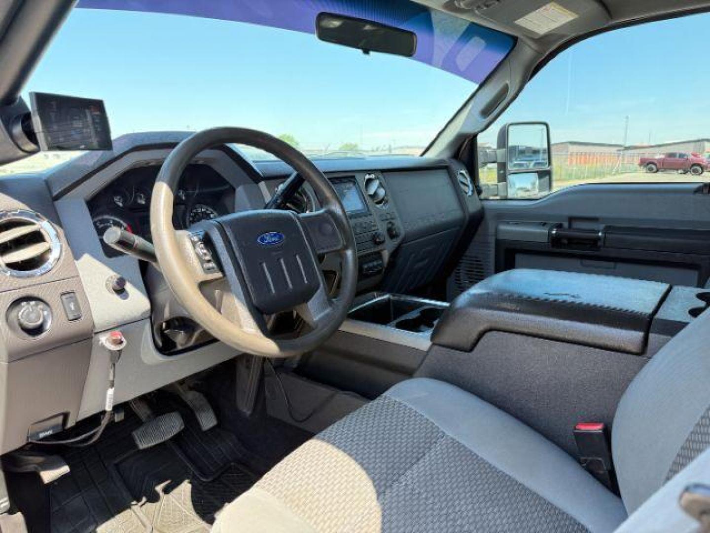 2012 Oxford White /Steel Ford F-250 XLT (1FT7W2BT7CE) with an Powerstroke 6.7L V-8 diesel direct injection engine, AUTOMATIC transmission, located at 1235 N Woodruff Ave., Idaho Falls, 83401, (208) 523-1053, 43.507172, -112.000488 - At Timberline Auto, finding a great deal on your next vehicle is always easy! Our experienced sales staff's goal is to help find you the right vehicle at the right price! Our knowledgeable finance department has options for almost any credit score. We offer extended service contract options to prote - Photo#9