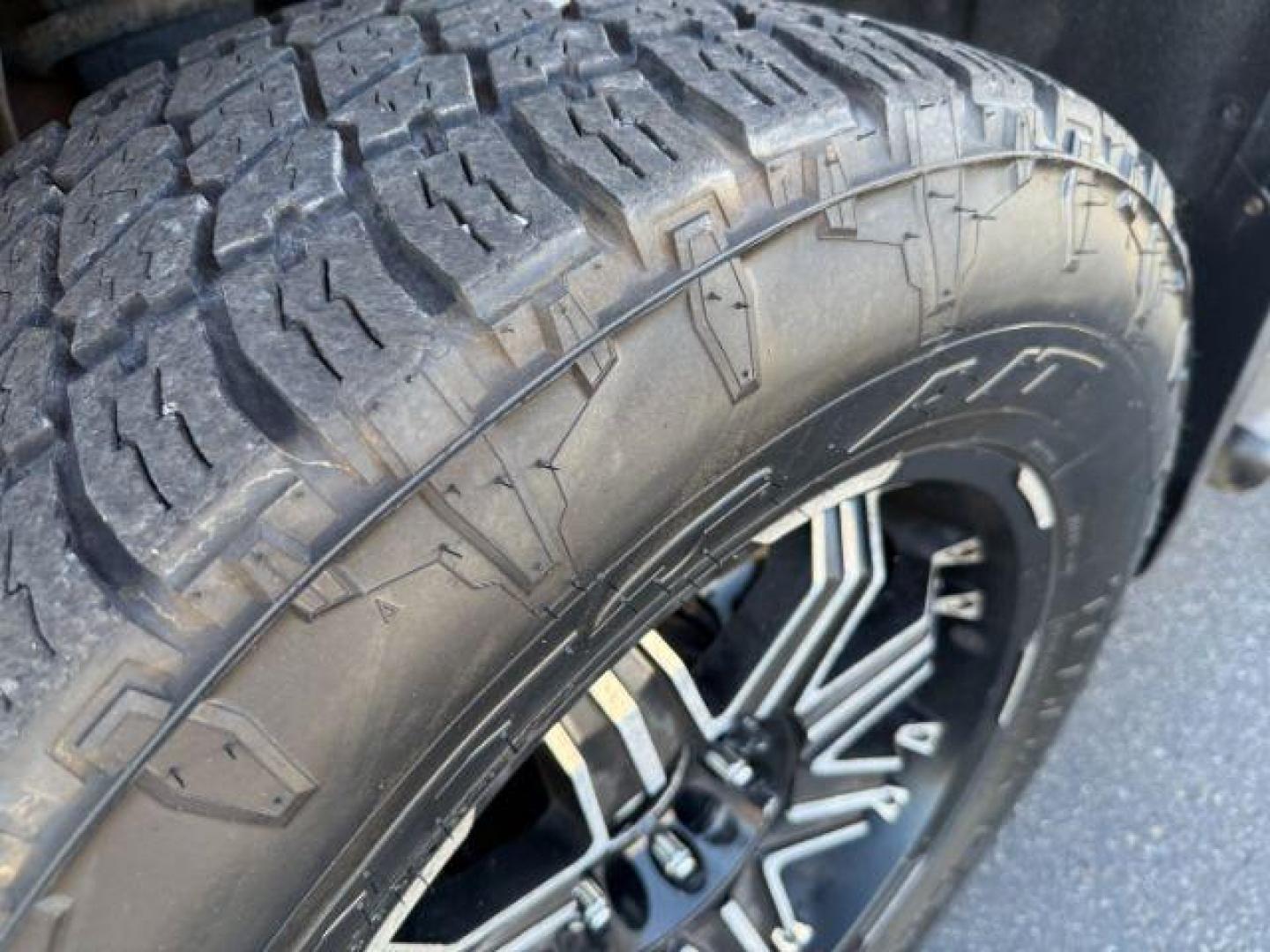 2014 WHITE /Jet Black Chevrolet Silverado 1500 (3GCUKREC8EG) with an EcoTec3 53L V-8 gasoline direct injection engine, Automatic transmission, located at 1175 N Woodruff Ave, Idaho Falls, ID, 83401, 43.506901, -111.999657 - At Timberline Auto, finding a great deal on your next vehicle is always easy! Our experienced sales staff's goal is to help find you the right vehicle at the right price! Our knowledgeable finance department has options for almost any credit score. We offer extended service contract options to prote - Photo#32