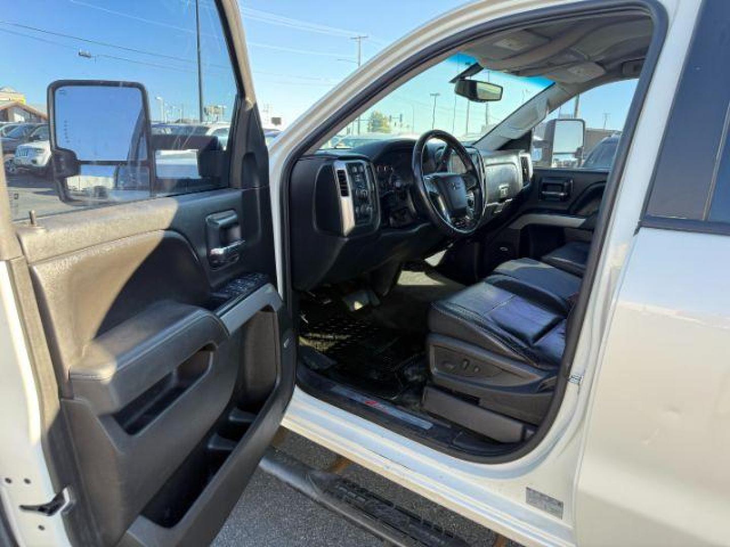 2014 WHITE /Jet Black Chevrolet Silverado 1500 (3GCUKREC8EG) with an EcoTec3 53L V-8 gasoline direct injection engine, Automatic transmission, located at 1175 N Woodruff Ave, Idaho Falls, ID, 83401, 43.506901, -111.999657 - At Timberline Auto, finding a great deal on your next vehicle is always easy! Our experienced sales staff's goal is to help find you the right vehicle at the right price! Our knowledgeable finance department has options for almost any credit score. We offer extended service contract options to prote - Photo#33