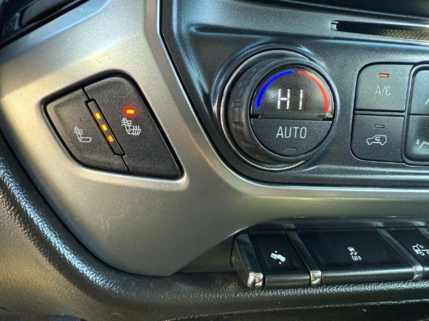 2014 WHITE /Jet Black Chevrolet Silverado 1500 (3GCUKREC8EG) with an EcoTec3 53L V-8 gasoline direct injection engine, Automatic transmission, located at 1175 N Woodruff Ave, Idaho Falls, ID, 83401, 43.506901, -111.999657 - At Timberline Auto, finding a great deal on your next vehicle is always easy! Our experienced sales staff's goal is to help find you the right vehicle at the right price! Our knowledgeable finance department has options for almost any credit score. We offer extended service contract options to prote - Photo#39