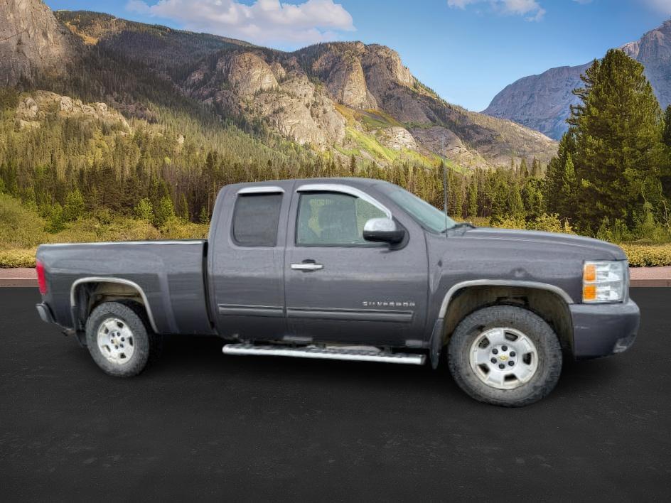 photo of 2011 Chevrolet Silverado 1500 LT