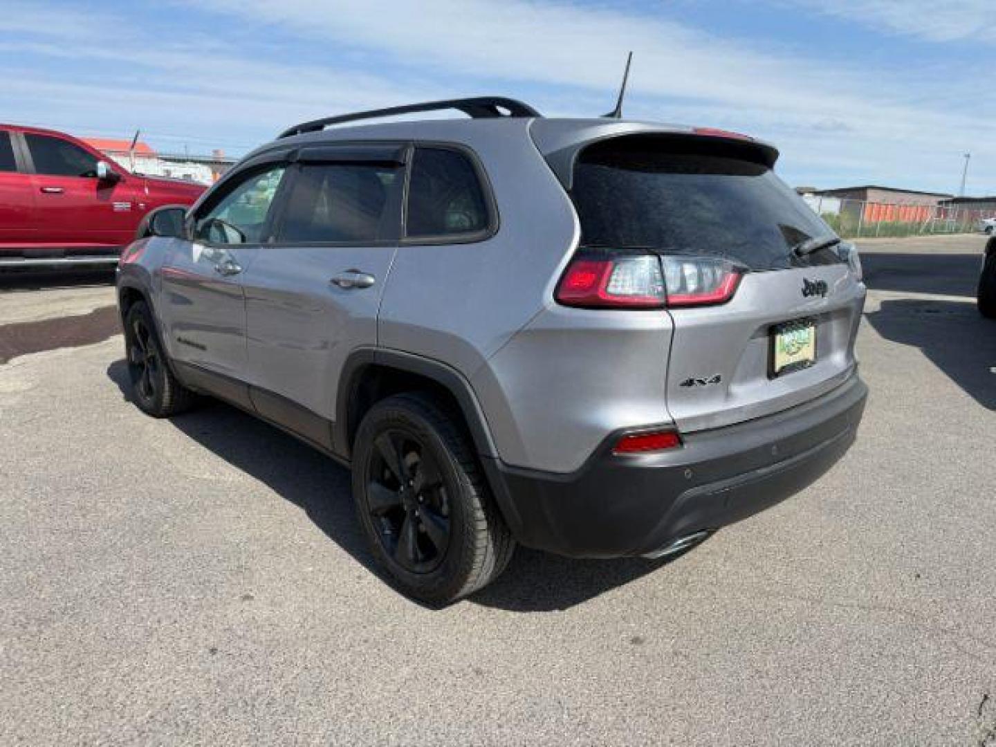 2019 GRAY /Black Jeep Cherokee (1C4PJMLX3KD) with an Pentastar 32L V-6 DOHC engine, Automatic transmission, located at 1175 N Woodruff Ave, Idaho Falls, ID, 83401, 43.506901, -111.999657 - At Timberline Auto, finding a great deal on your next vehicle is always easy! Our experienced sales staff's goal is to help find you the right vehicle at the right price! Our knowledgeable finance department has options for almost any credit score. We offer extended service contract options to prote - Photo#26