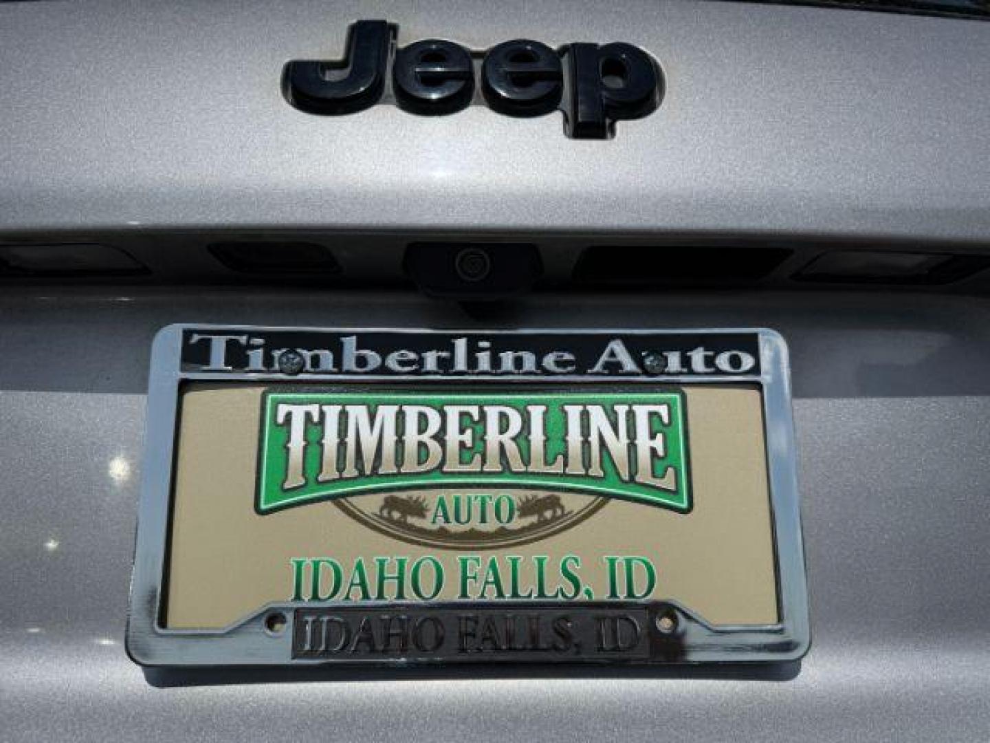 2019 GRAY /Black Jeep Cherokee (1C4PJMLX3KD) with an Pentastar 32L V-6 DOHC engine, Automatic transmission, located at 1175 N Woodruff Ave, Idaho Falls, ID, 83401, 43.506901, -111.999657 - At Timberline Auto, finding a great deal on your next vehicle is always easy! Our experienced sales staff's goal is to help find you the right vehicle at the right price! Our knowledgeable finance department has options for almost any credit score. We offer extended service contract options to prote - Photo#28